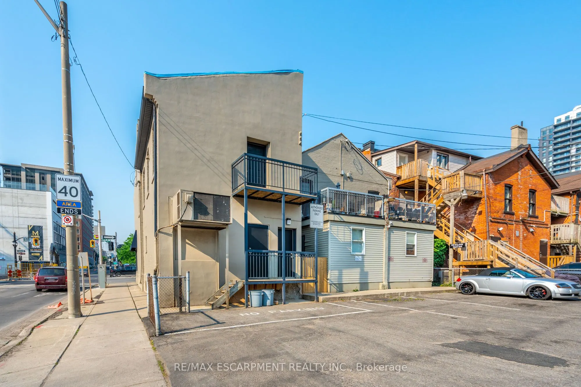 216-220 King Street W