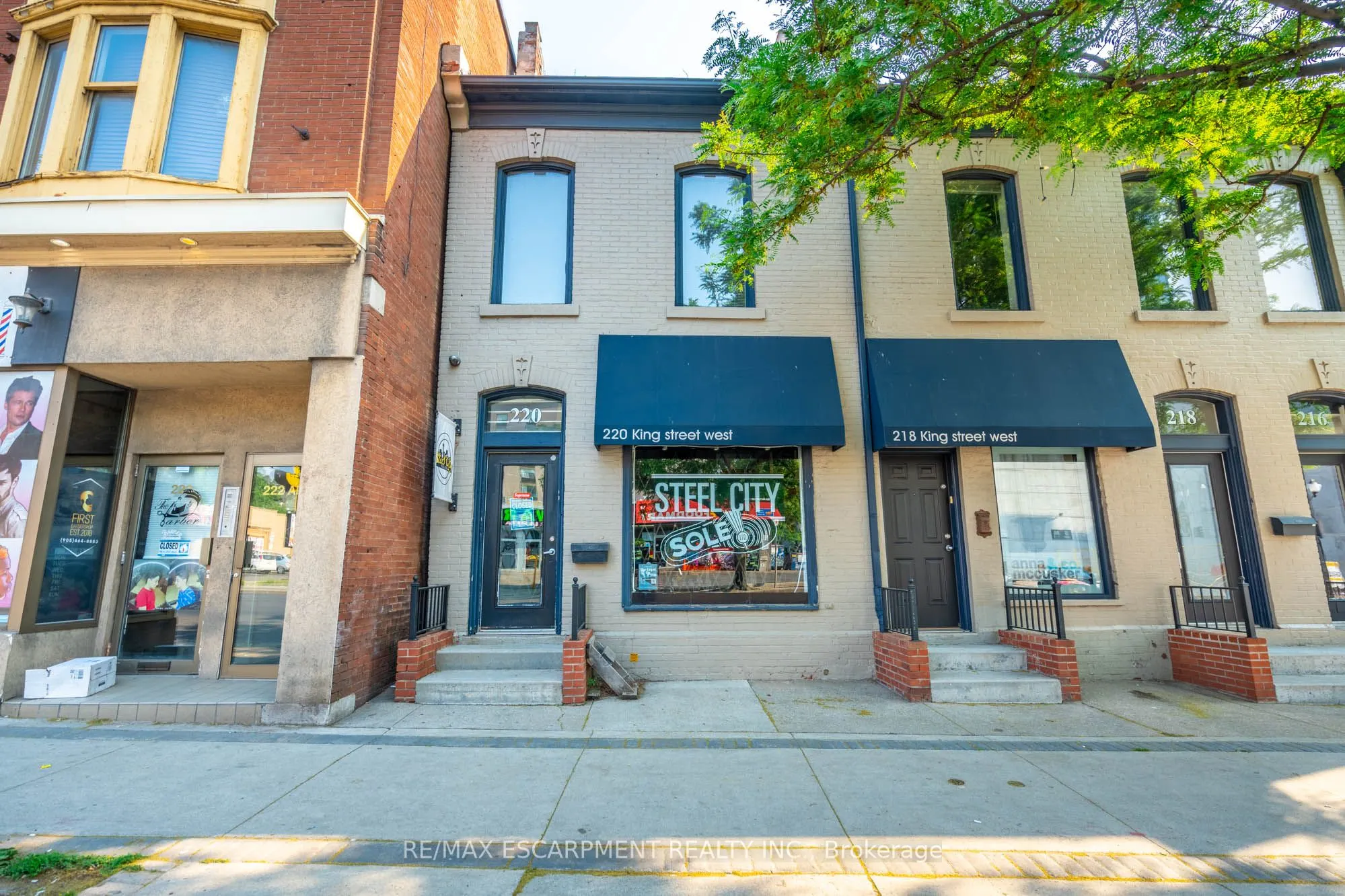 216-220 King Street W