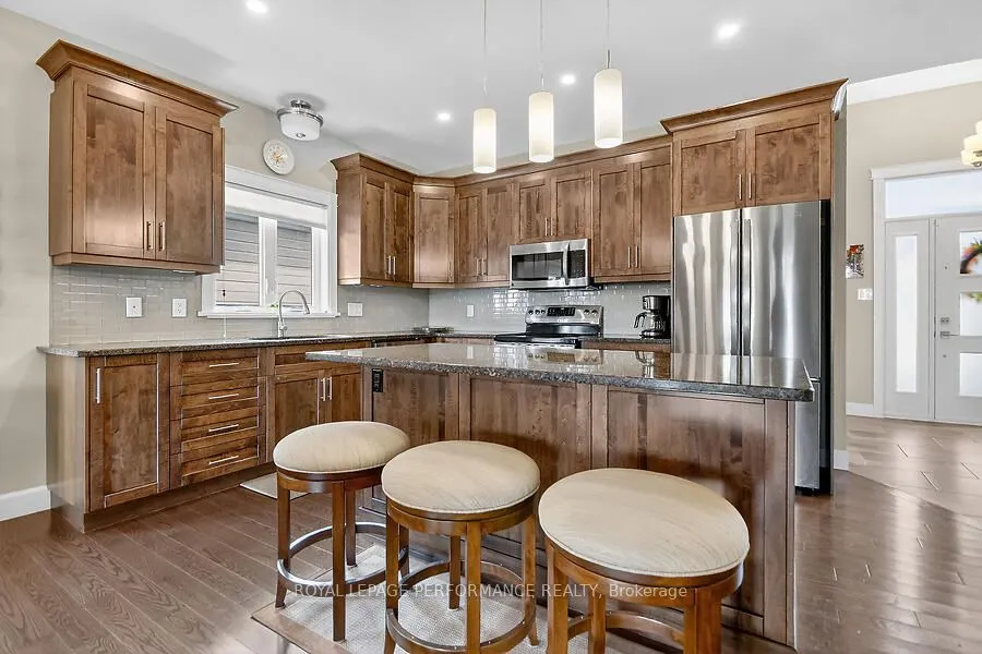 136 Sheppard Avenue