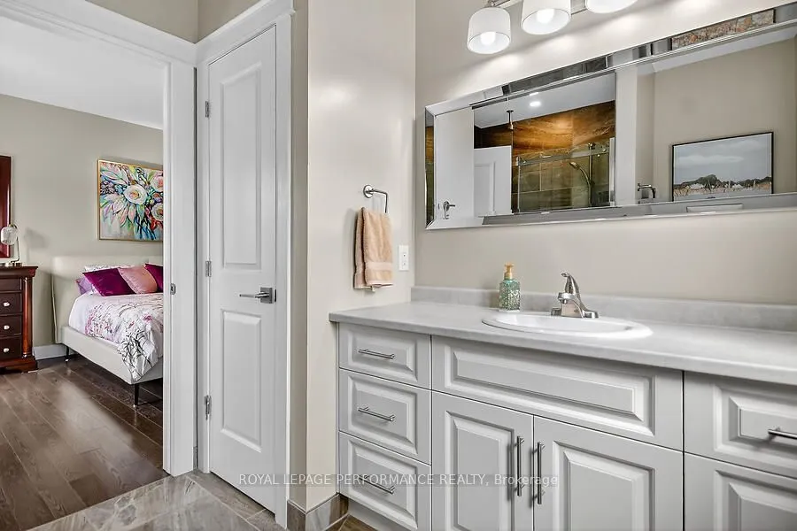 136 Sheppard Avenue
