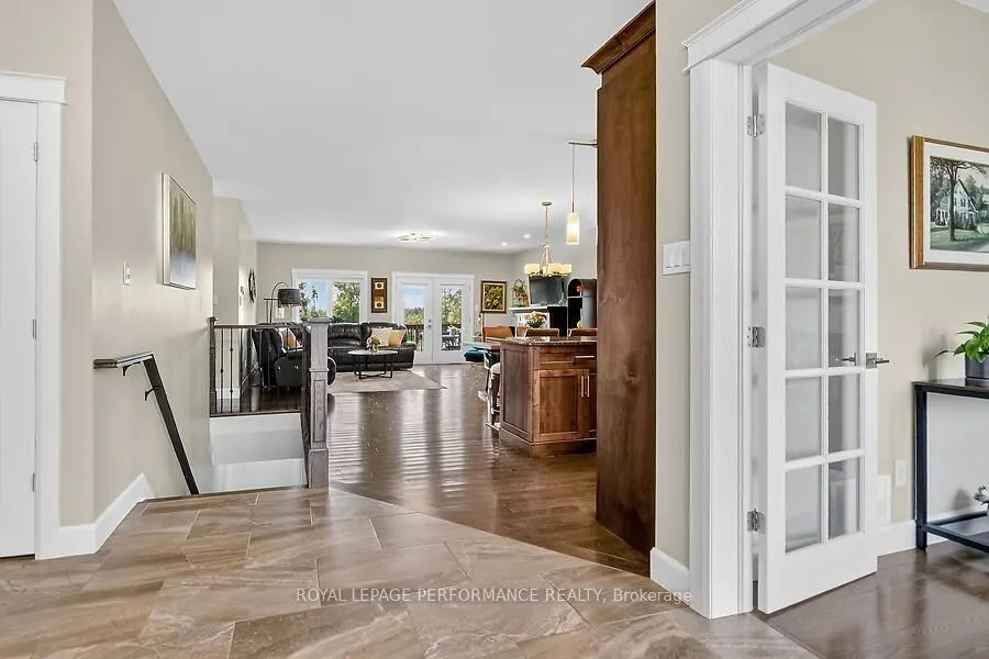 136 Sheppard Avenue