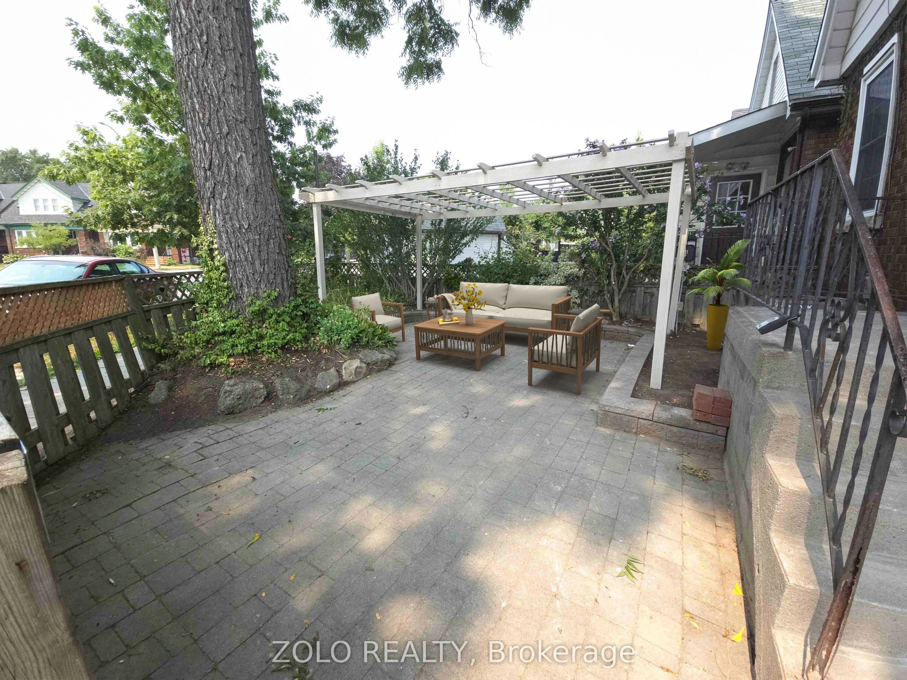 1504 King Street E
