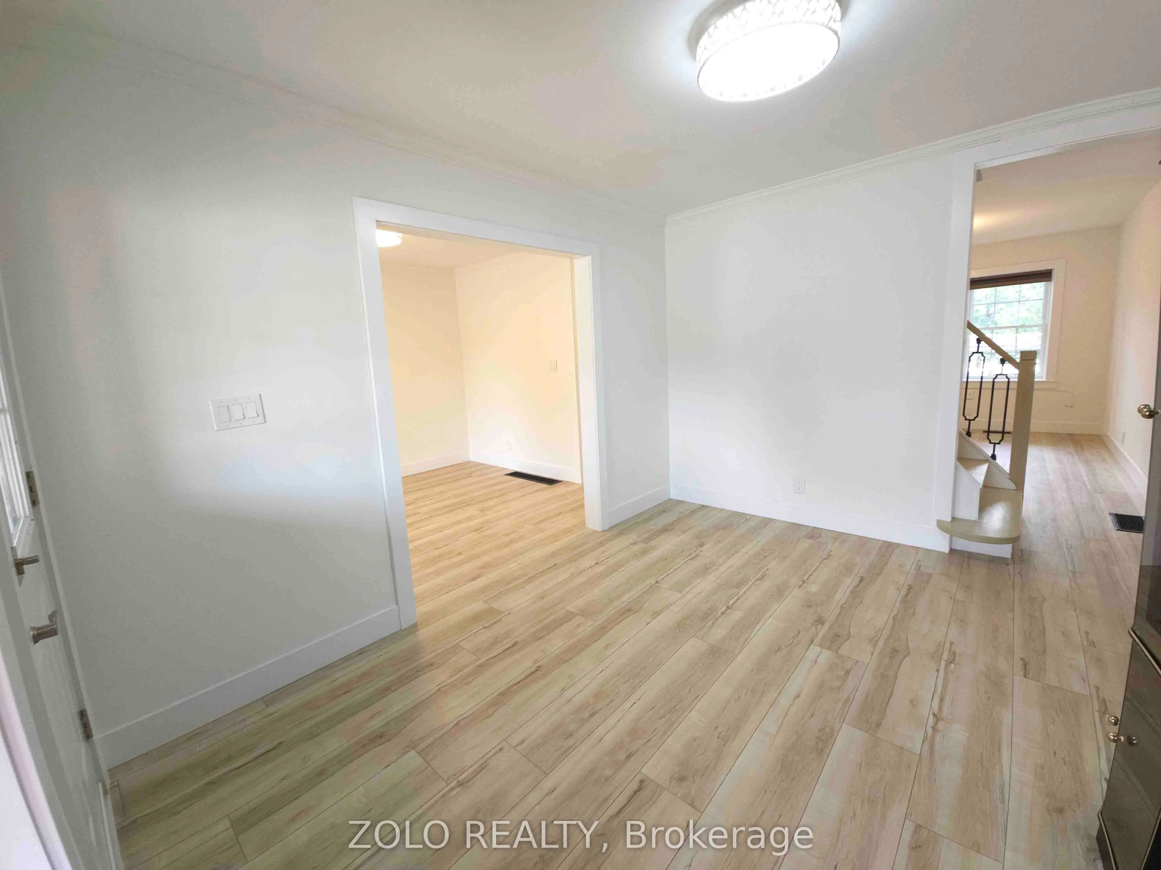 1504 King Street E