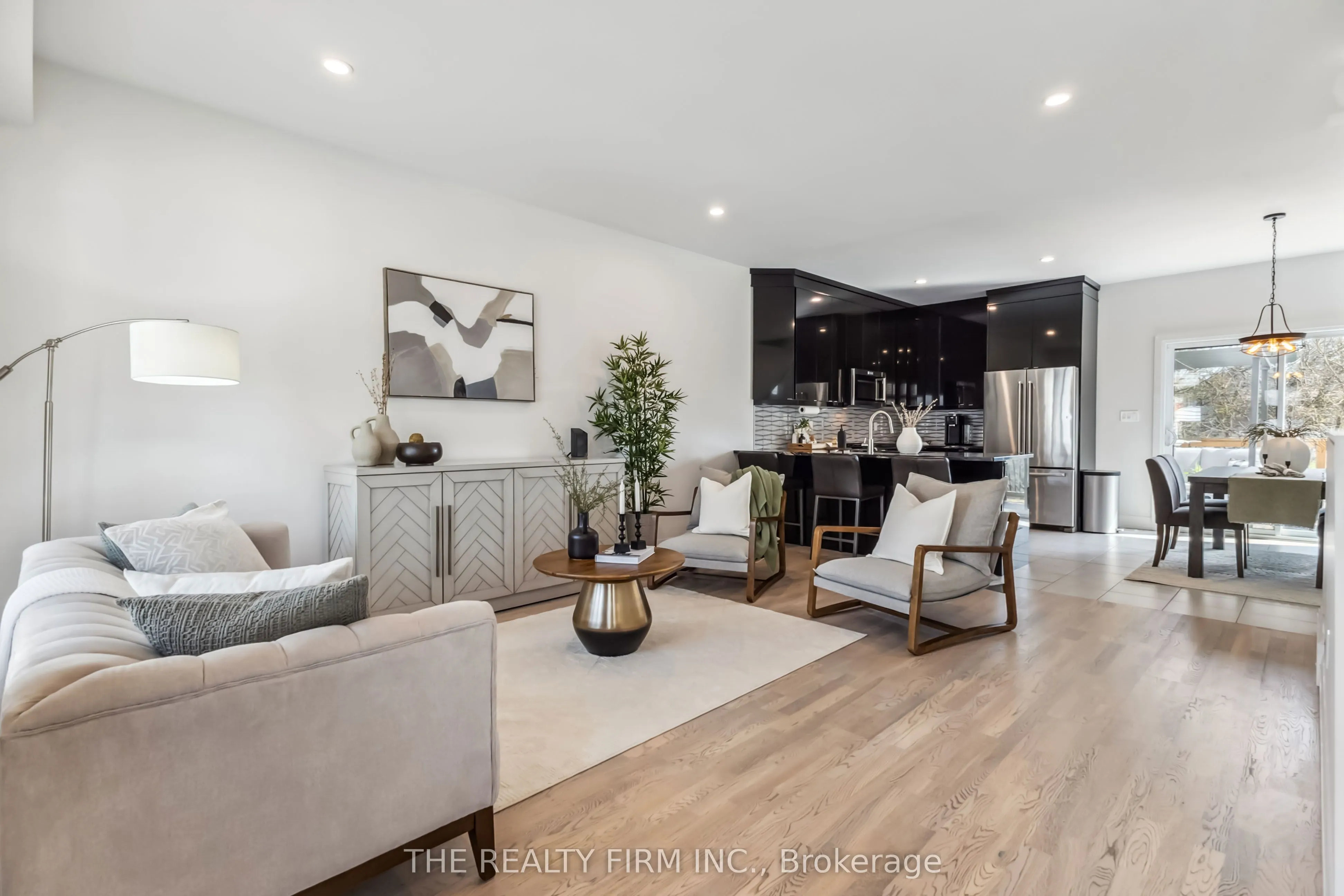 727 Apricot Drive, #3