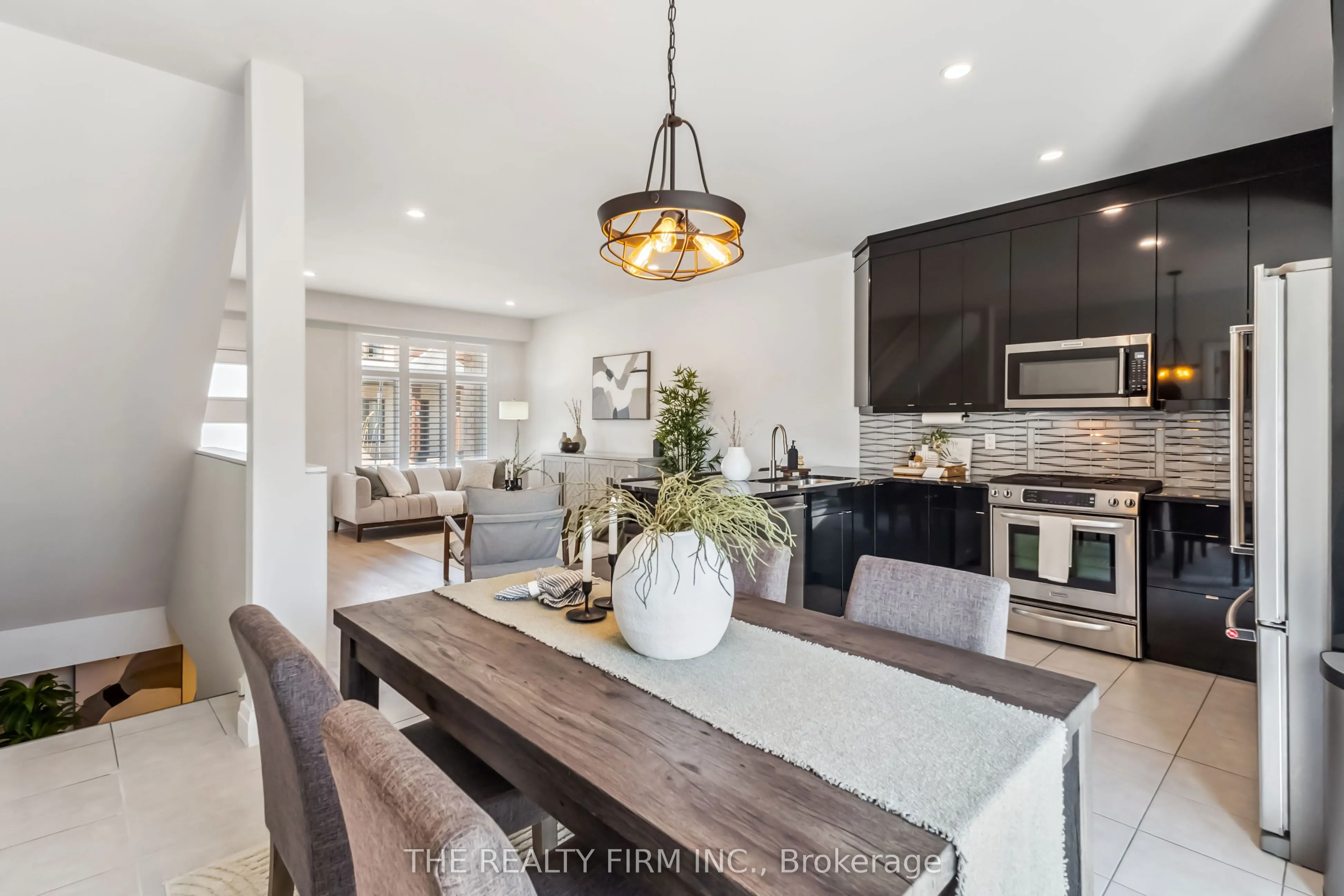 727 Apricot Drive, #3