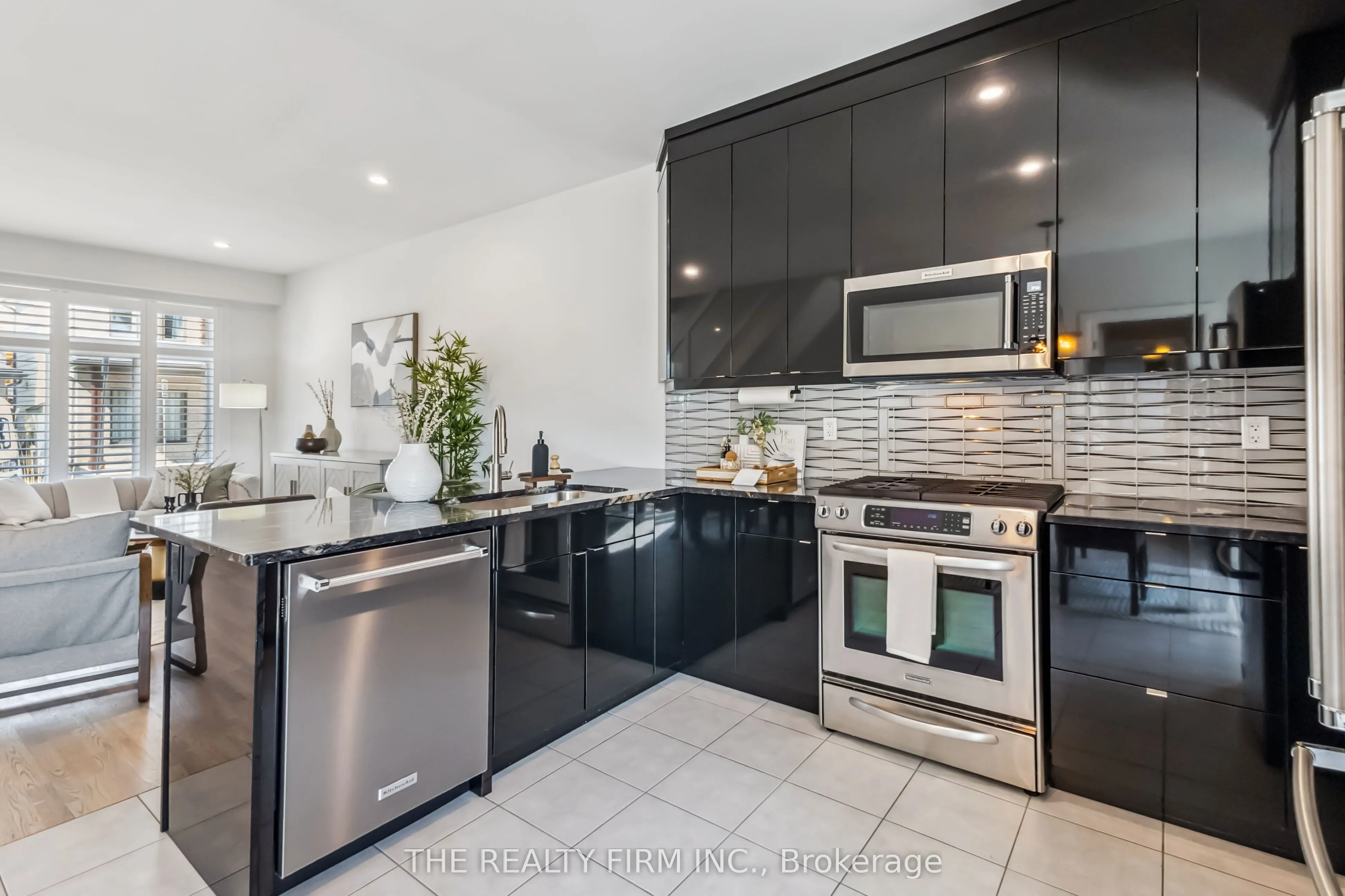 727 Apricot Drive, #3