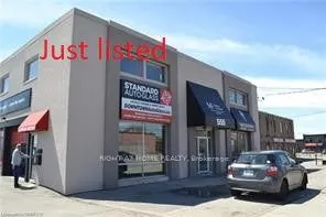 555 YORK Street, #203