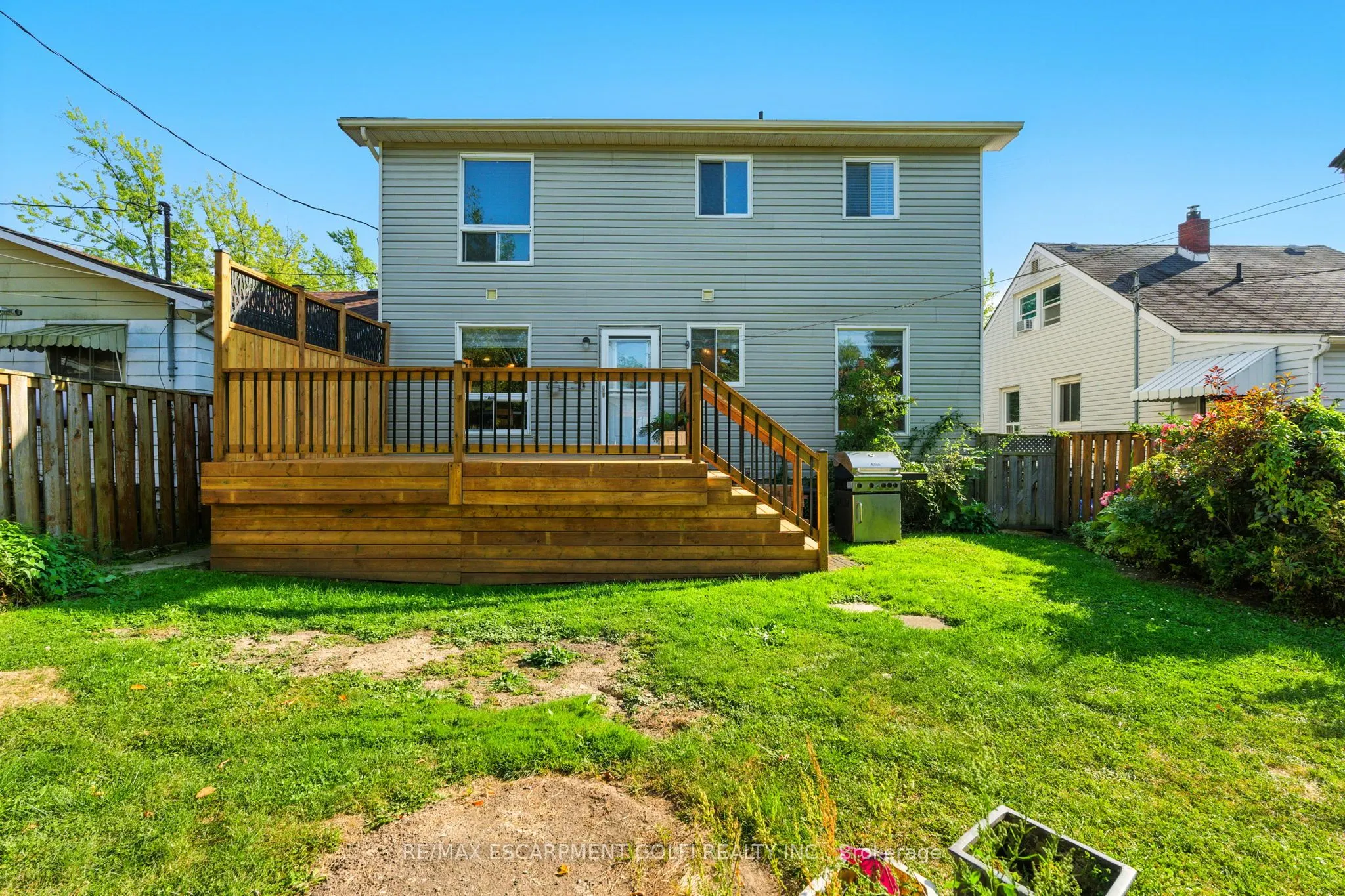 386 Navy Street