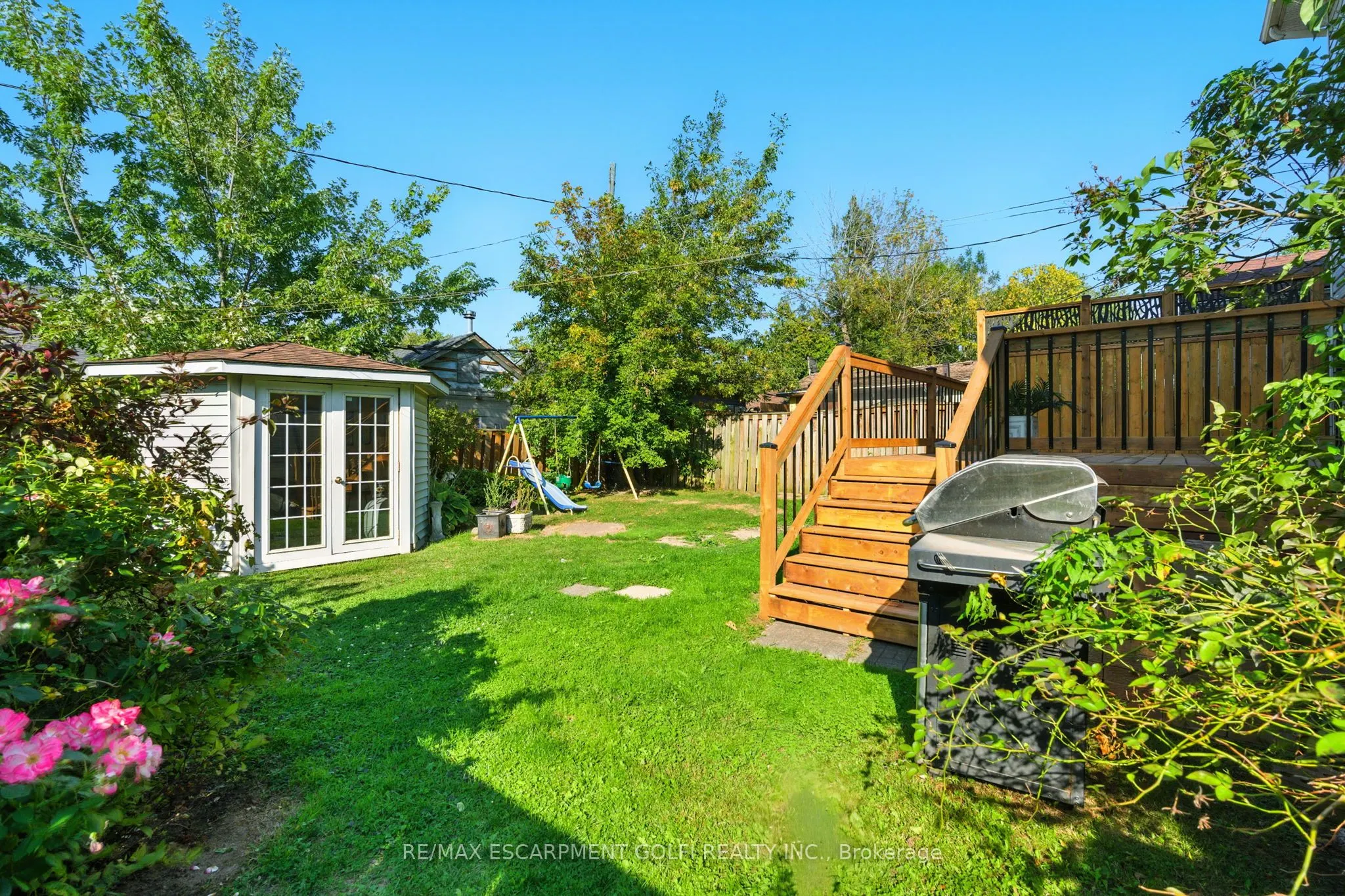 386 Navy Street