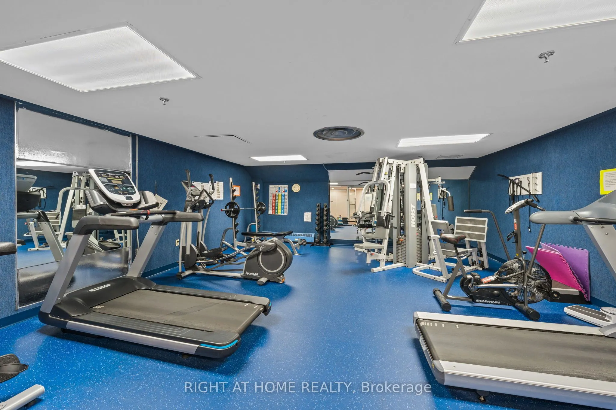 555 BRITTANY Drive, #106