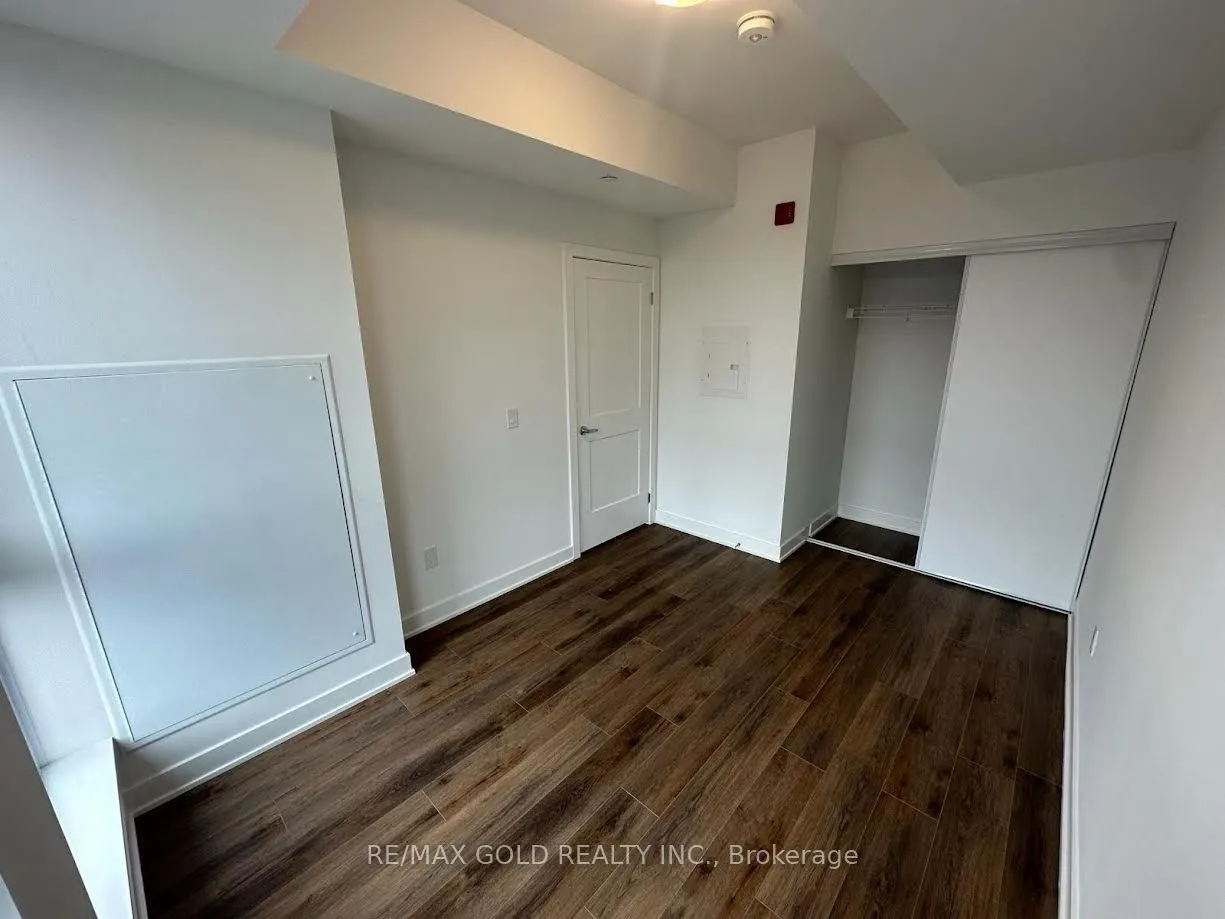 312 Erb Street, #314