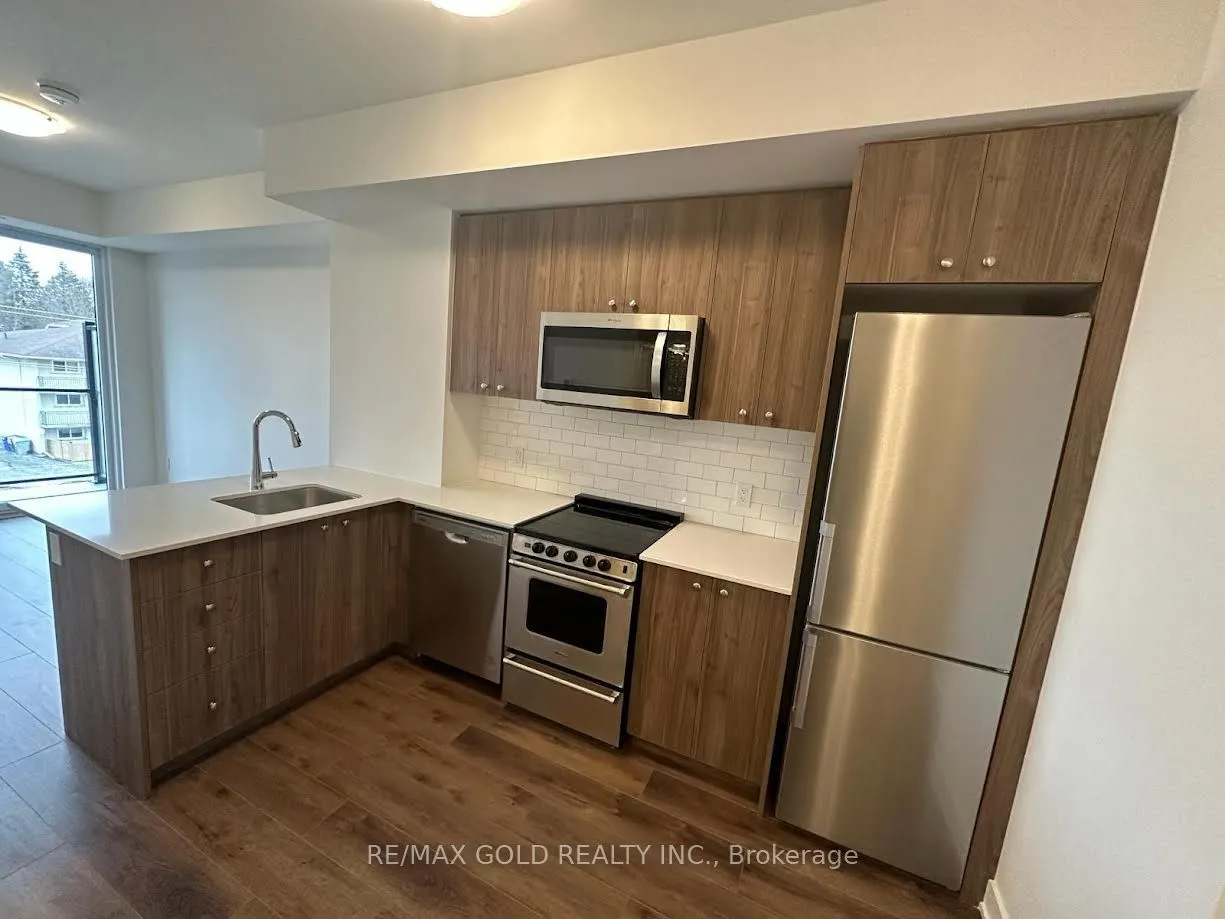 312 Erb Street, #314