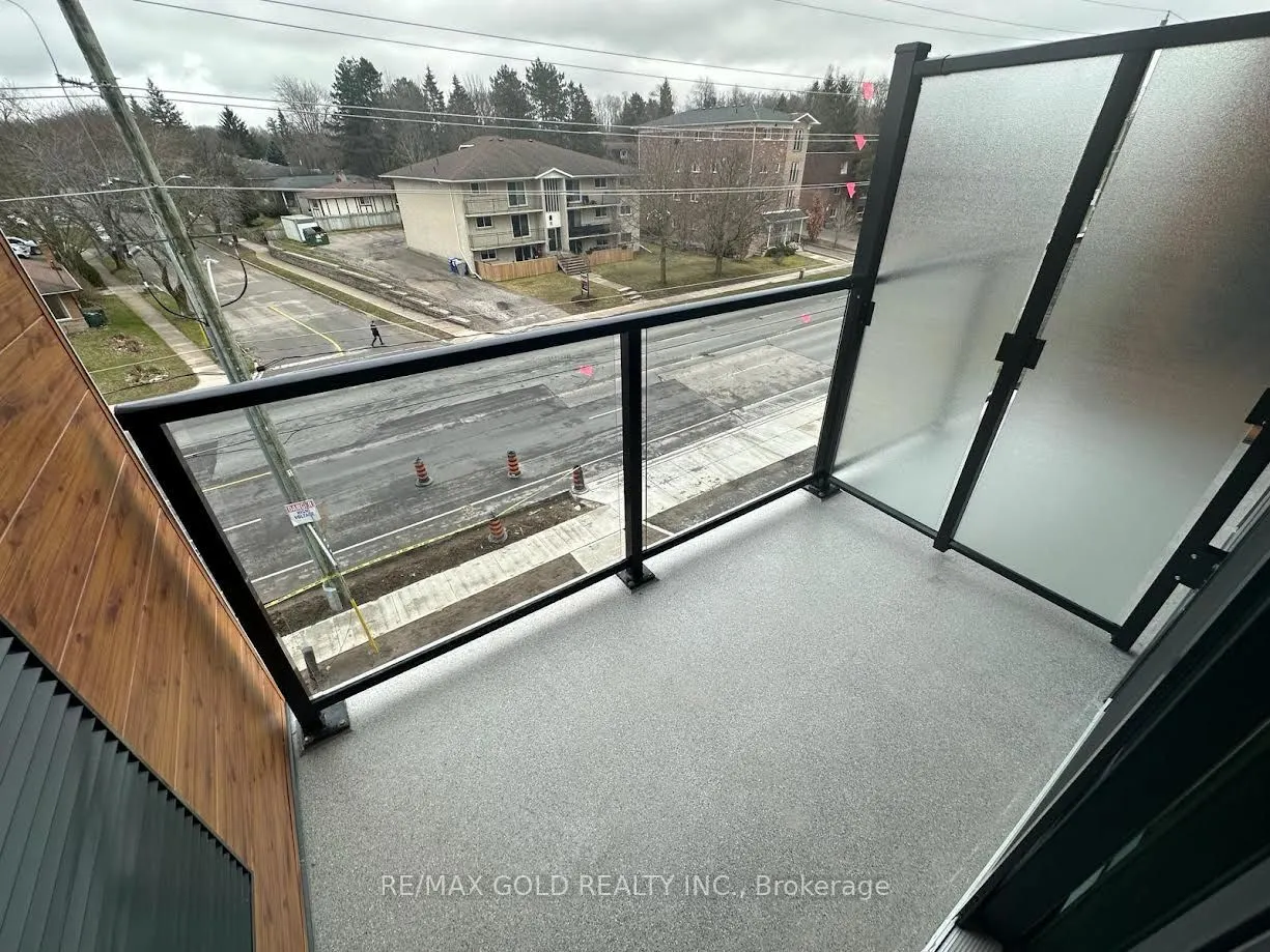 312 Erb Street, #314