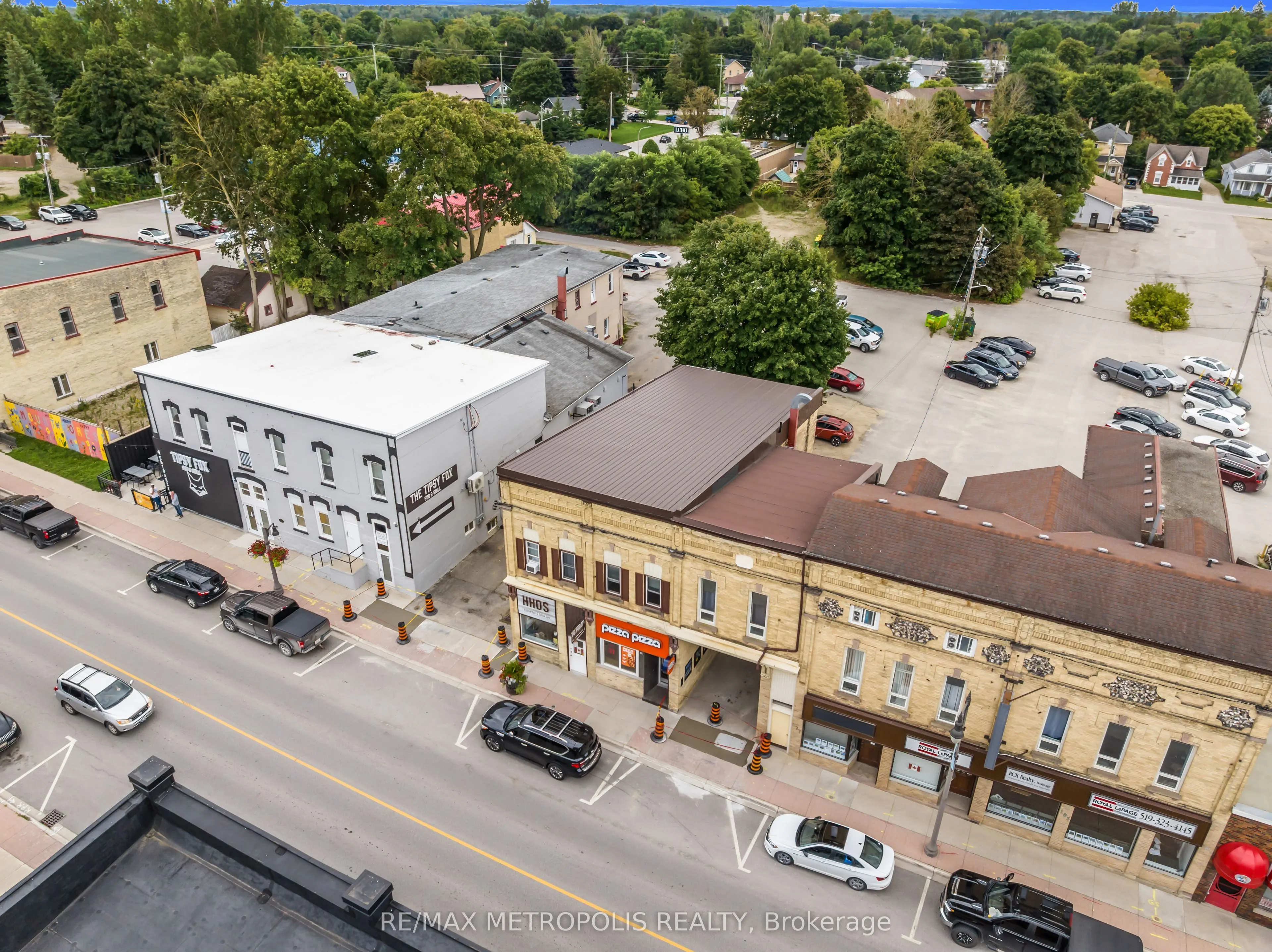 181 Main Street S