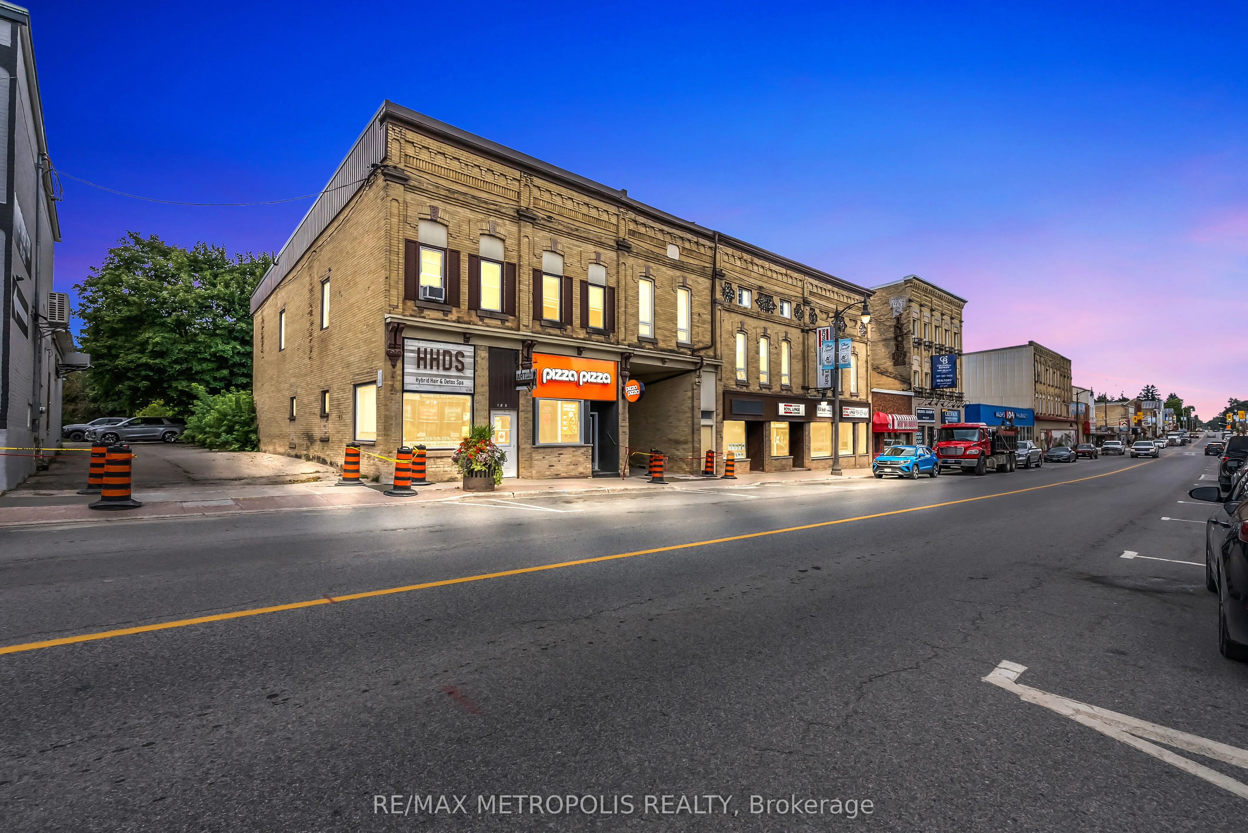 181 Main Street S