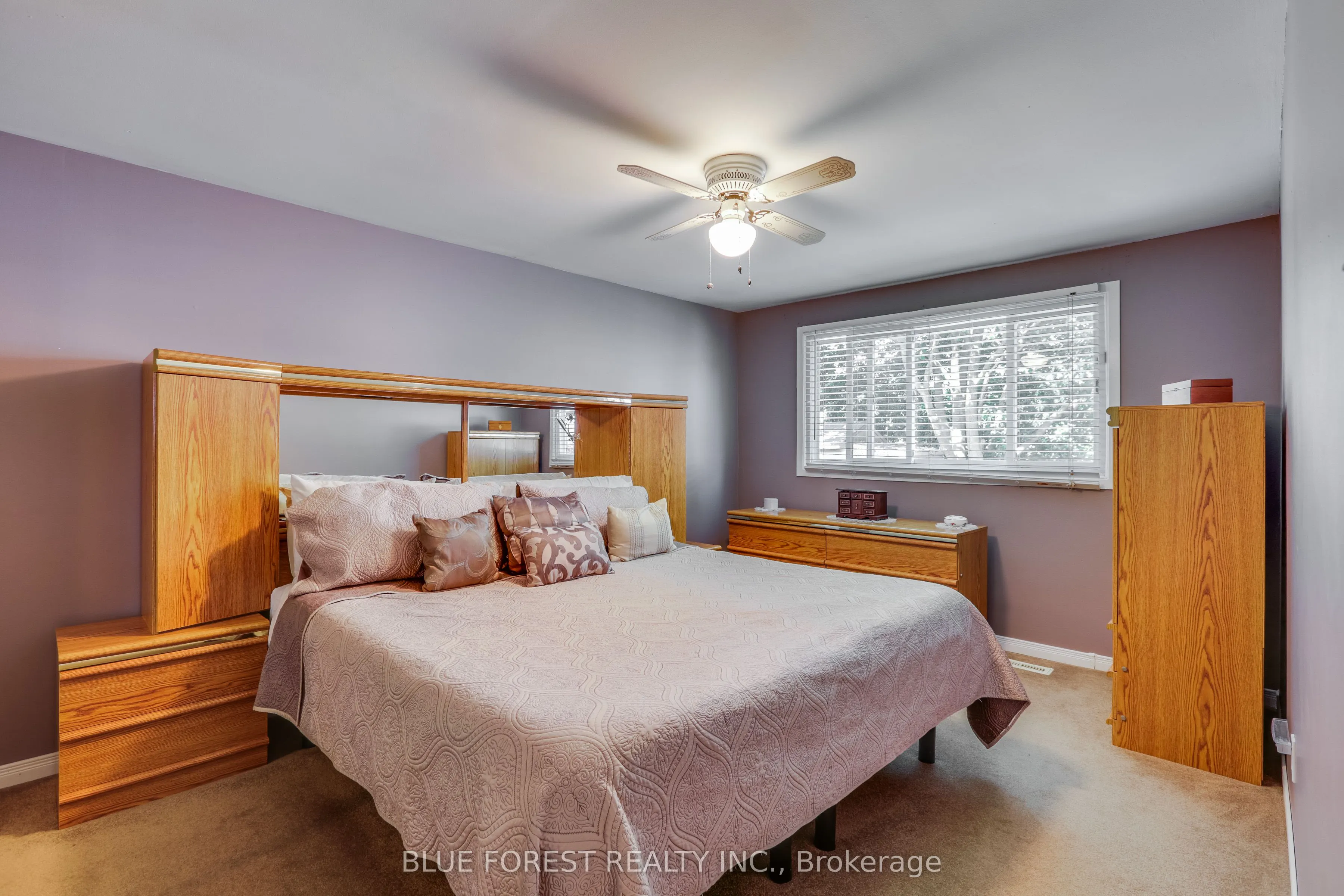 6 Ashbury Avenue