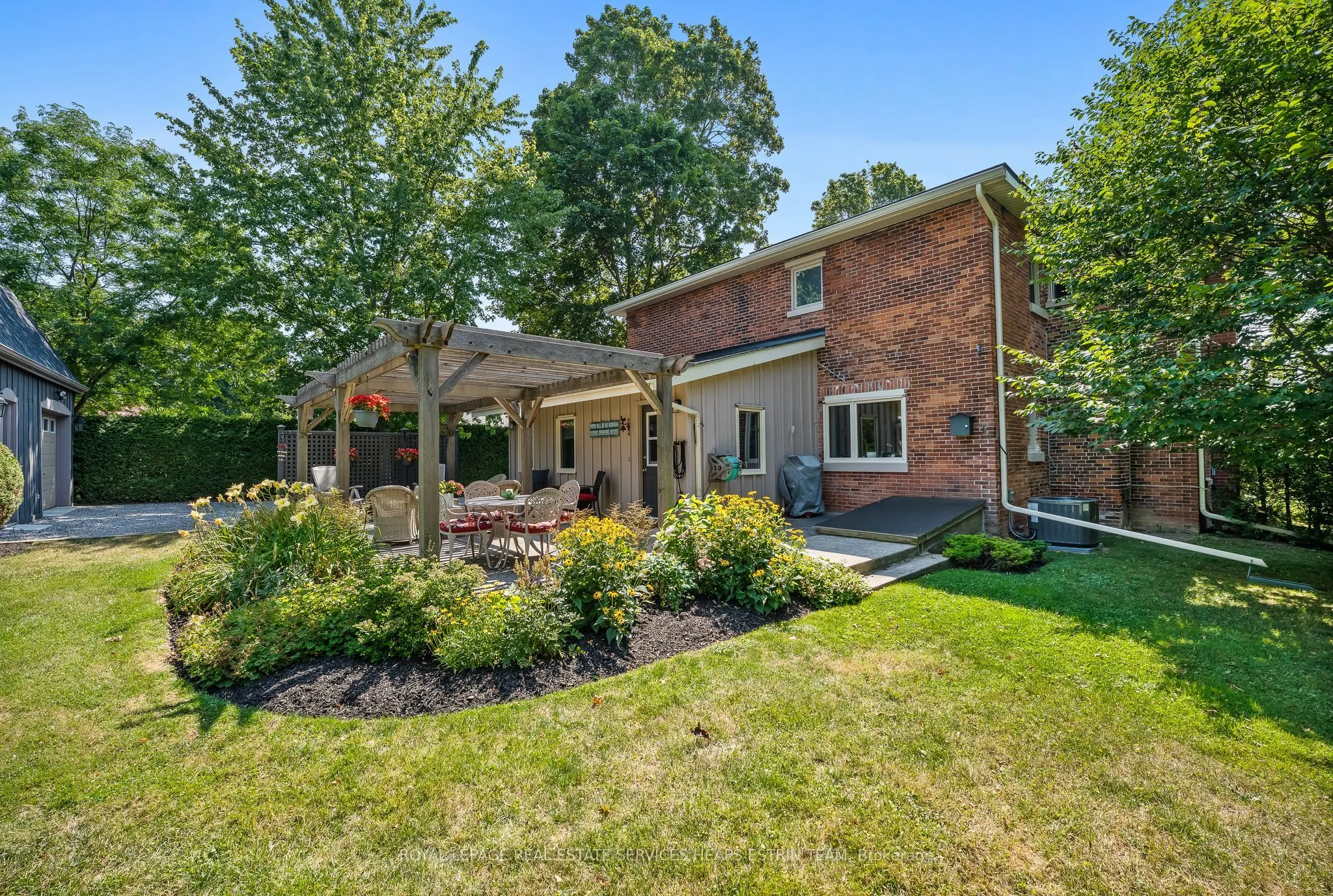 332 Ridout Street