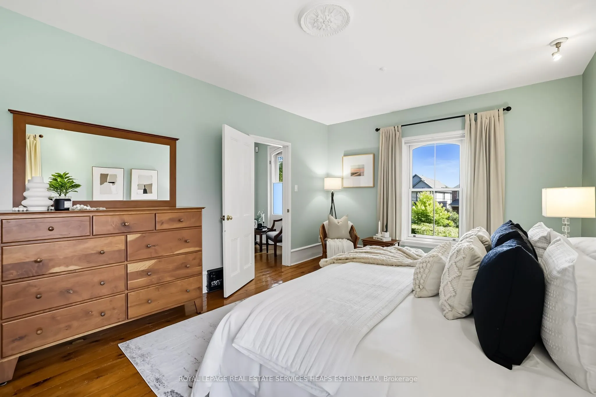 332 Ridout Street