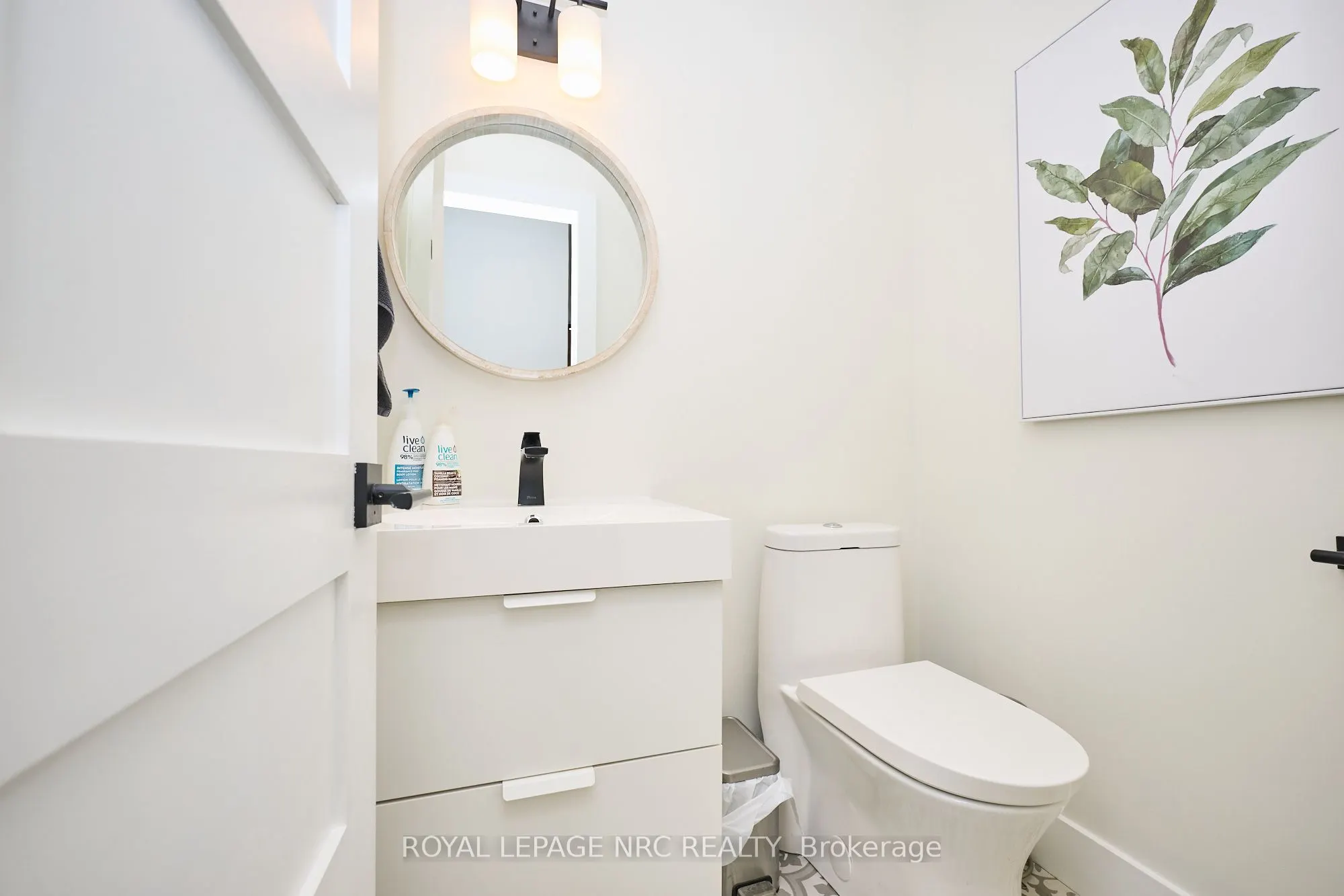 10 WILLOWDALE Court