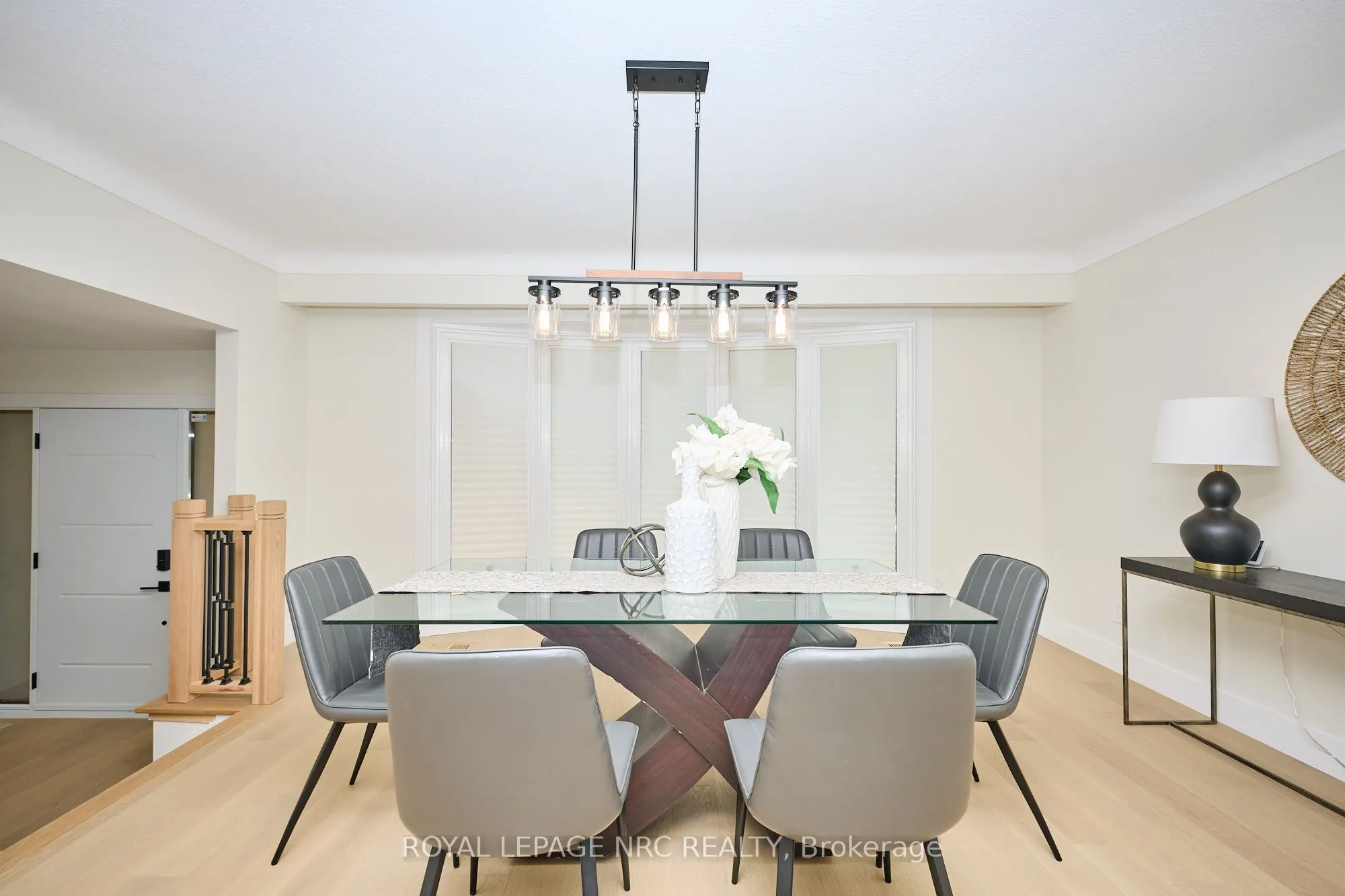 10 WILLOWDALE Court