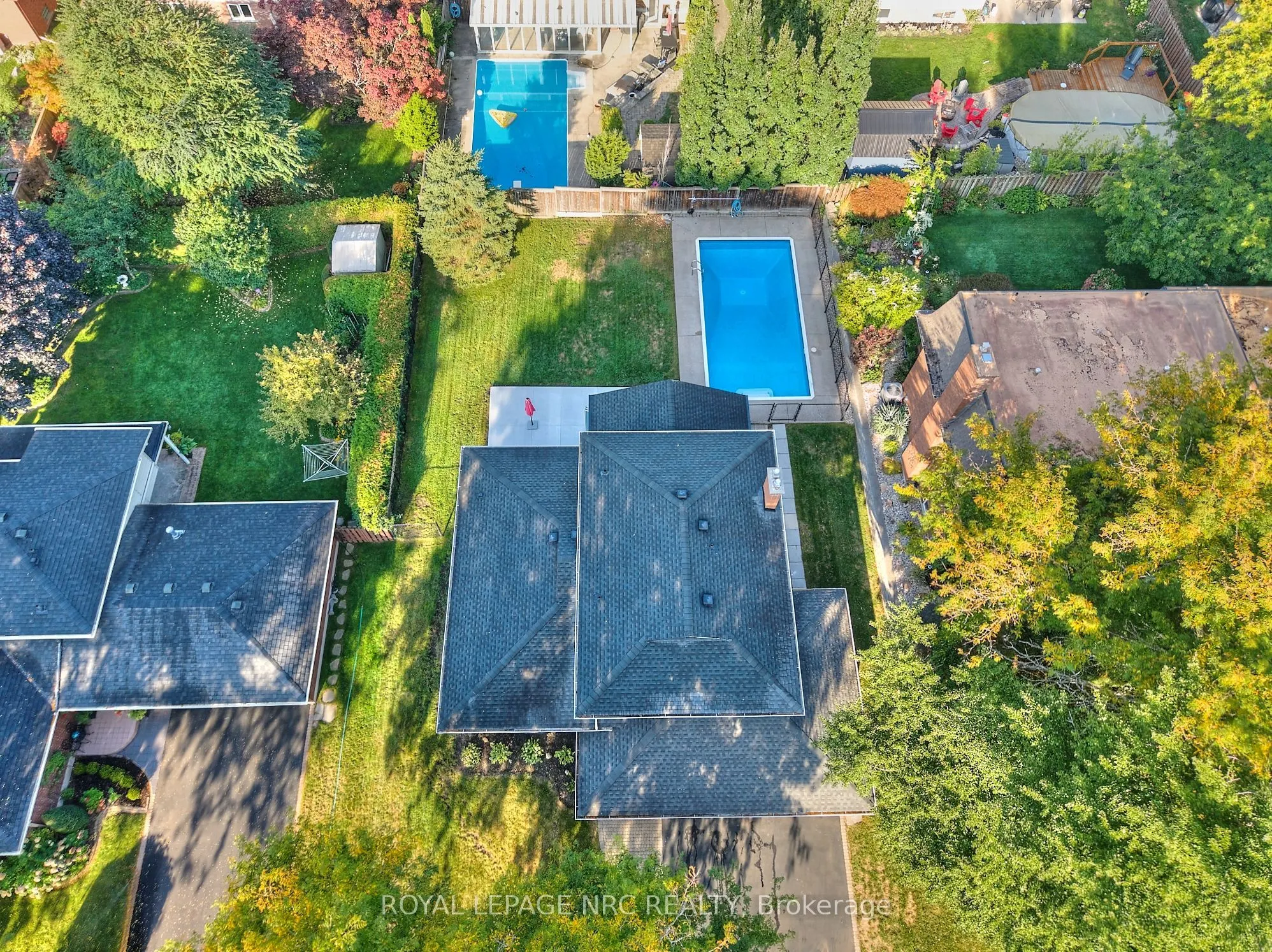 10 WILLOWDALE Court