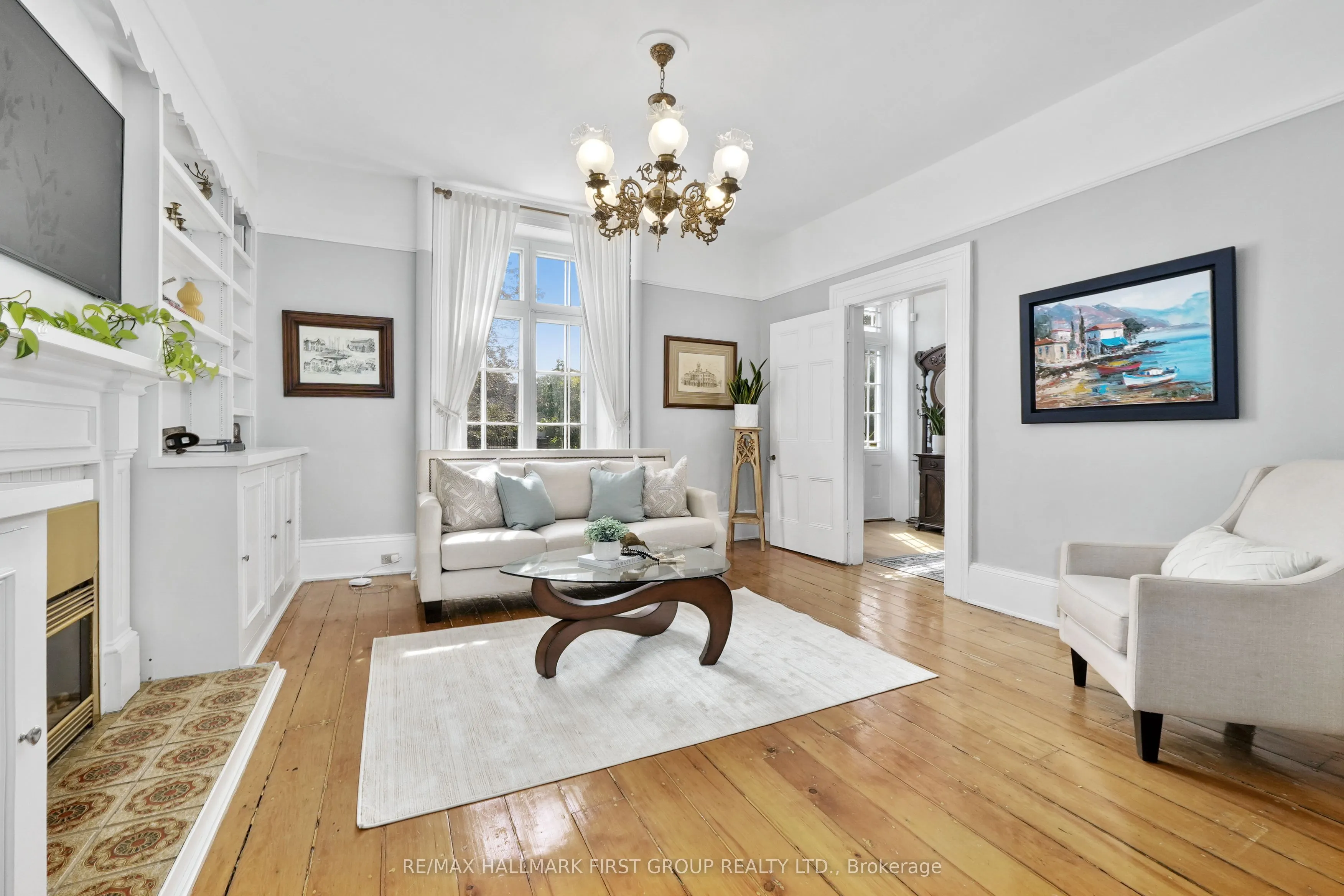308 Henry Street