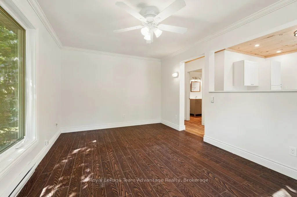 32 Waubeek Street