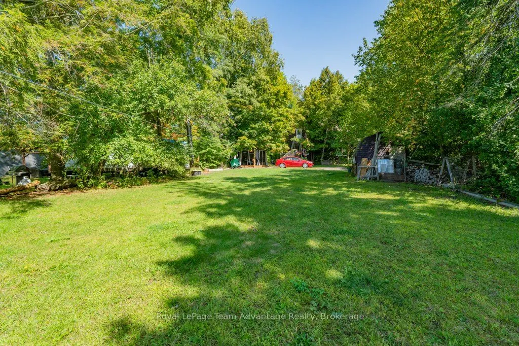 32 Waubeek Street