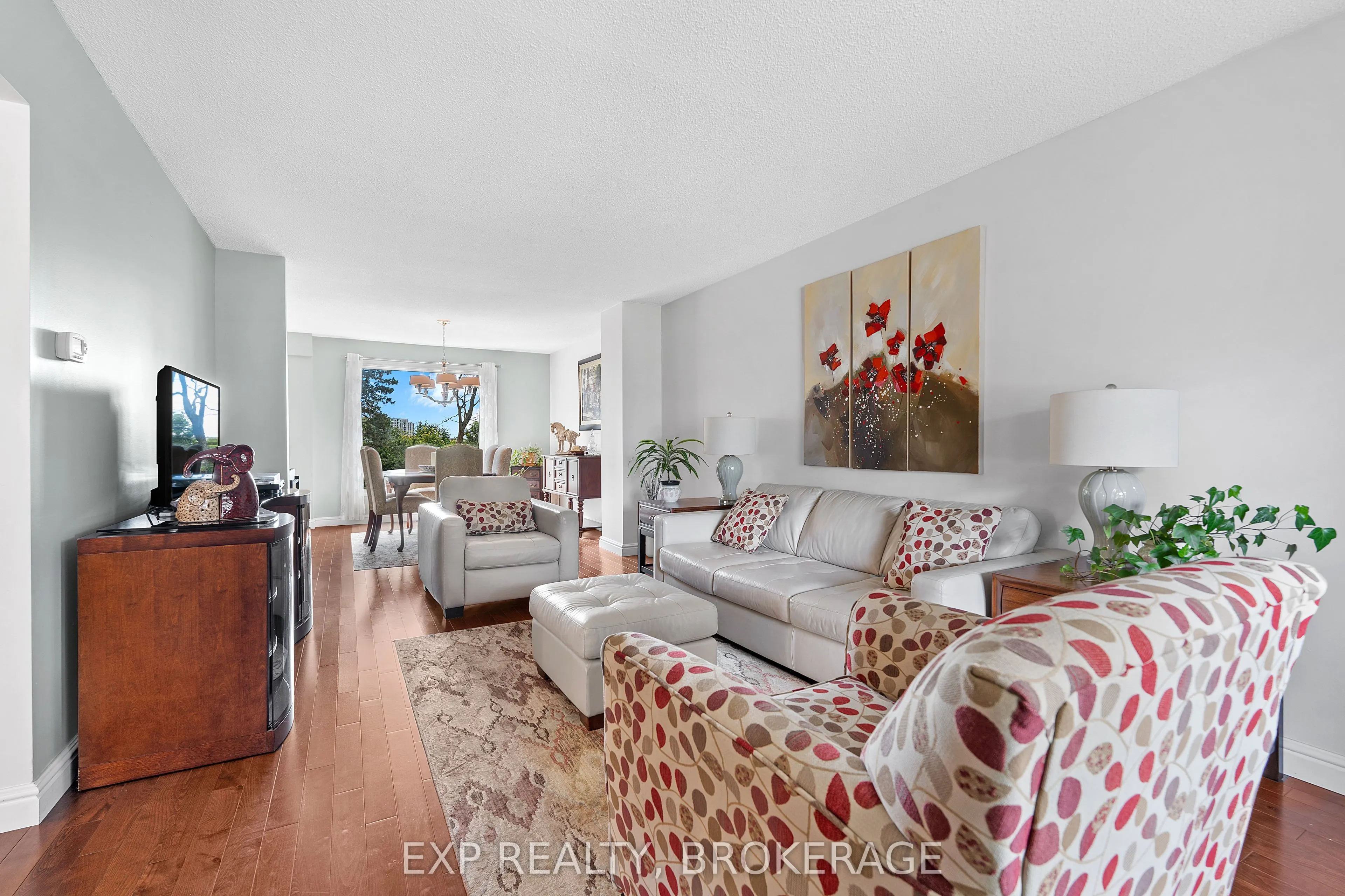 564 BRAESIDE Crescent