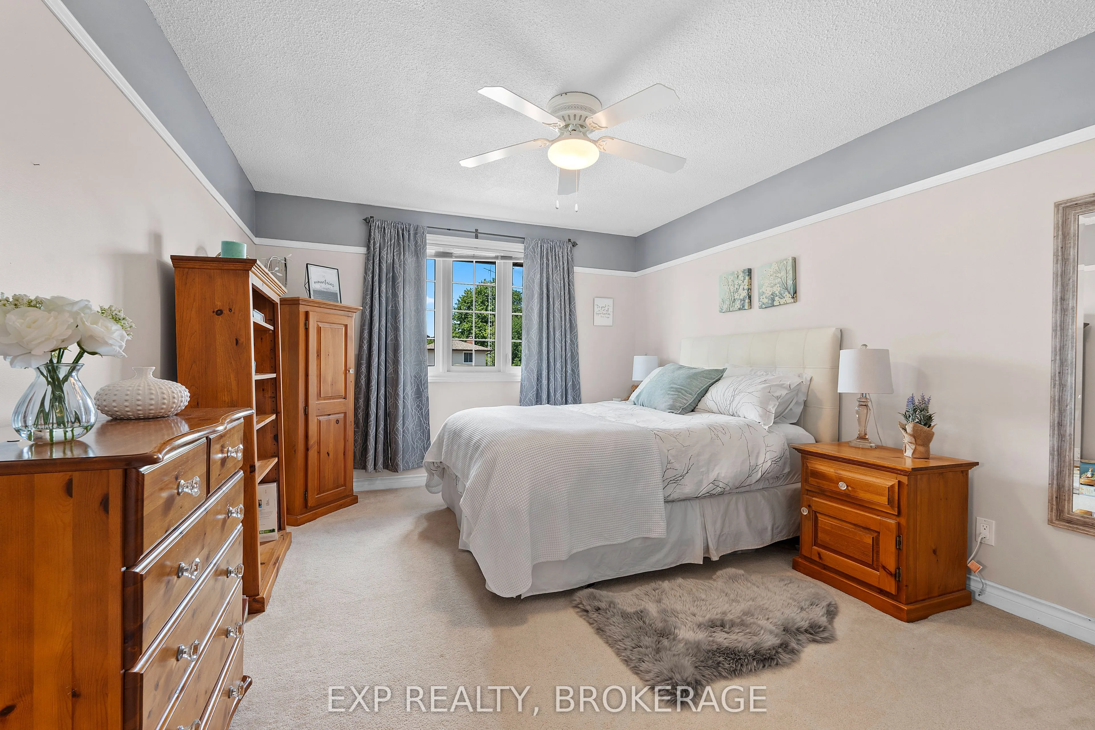 564 BRAESIDE Crescent