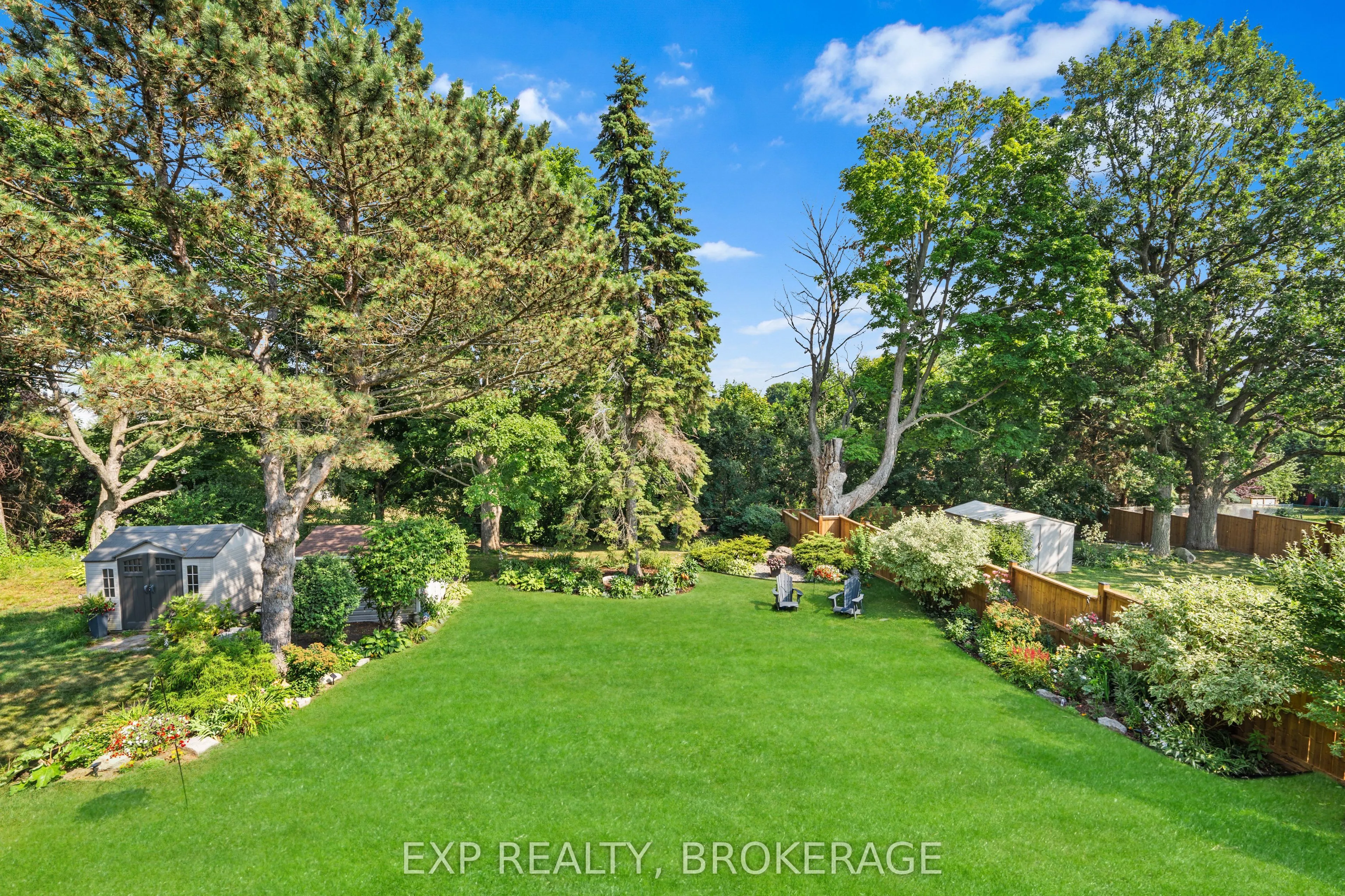 564 BRAESIDE Crescent