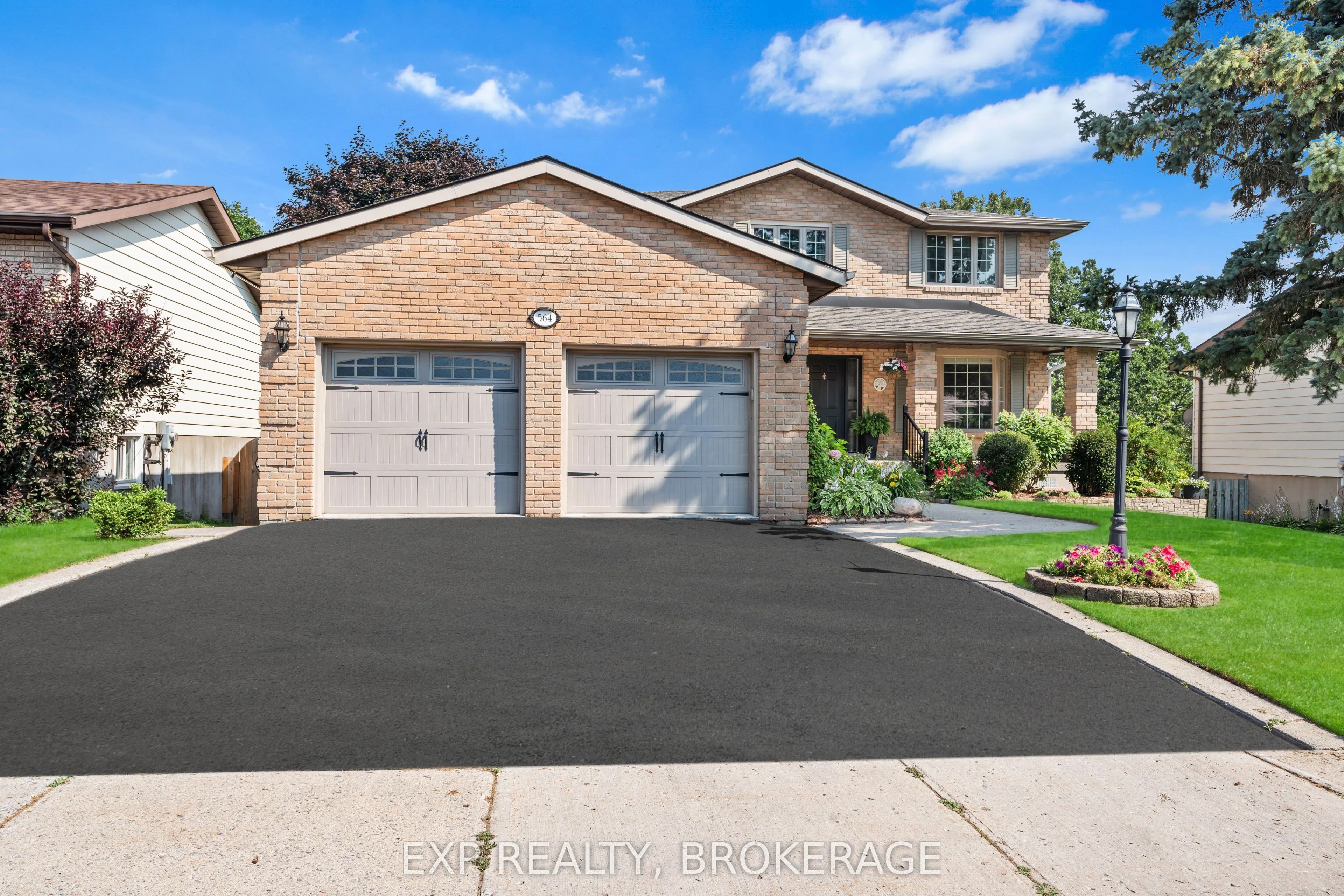 564 BRAESIDE Crescent