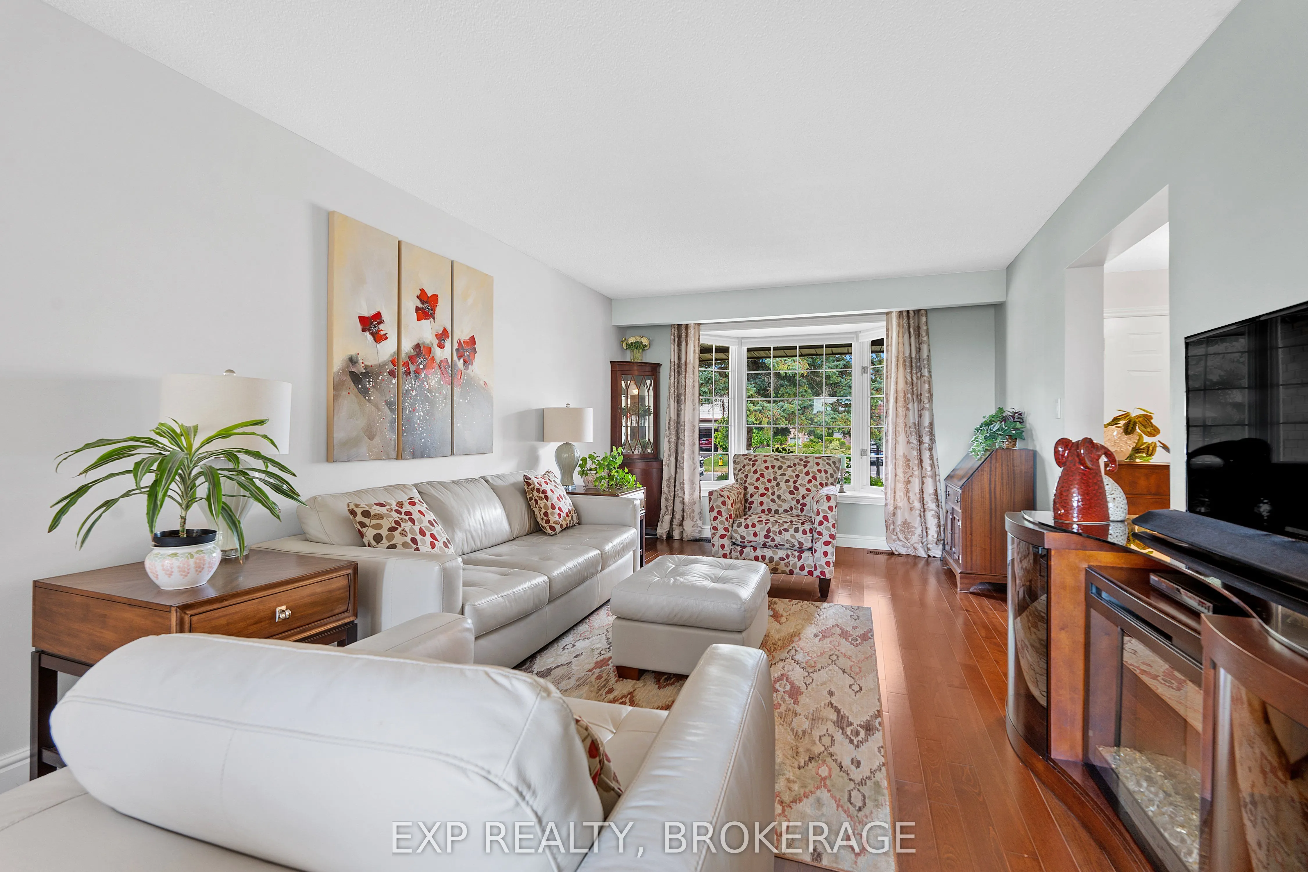 564 BRAESIDE Crescent