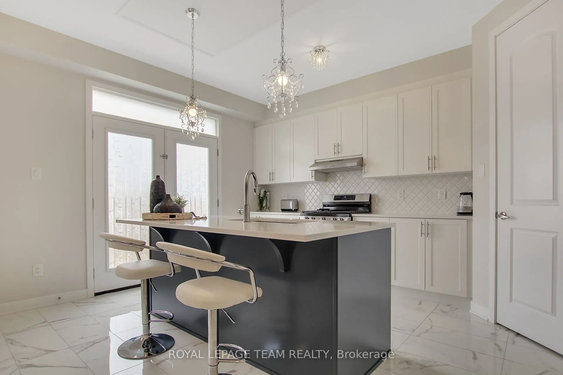 248 PURSUIT Terrace