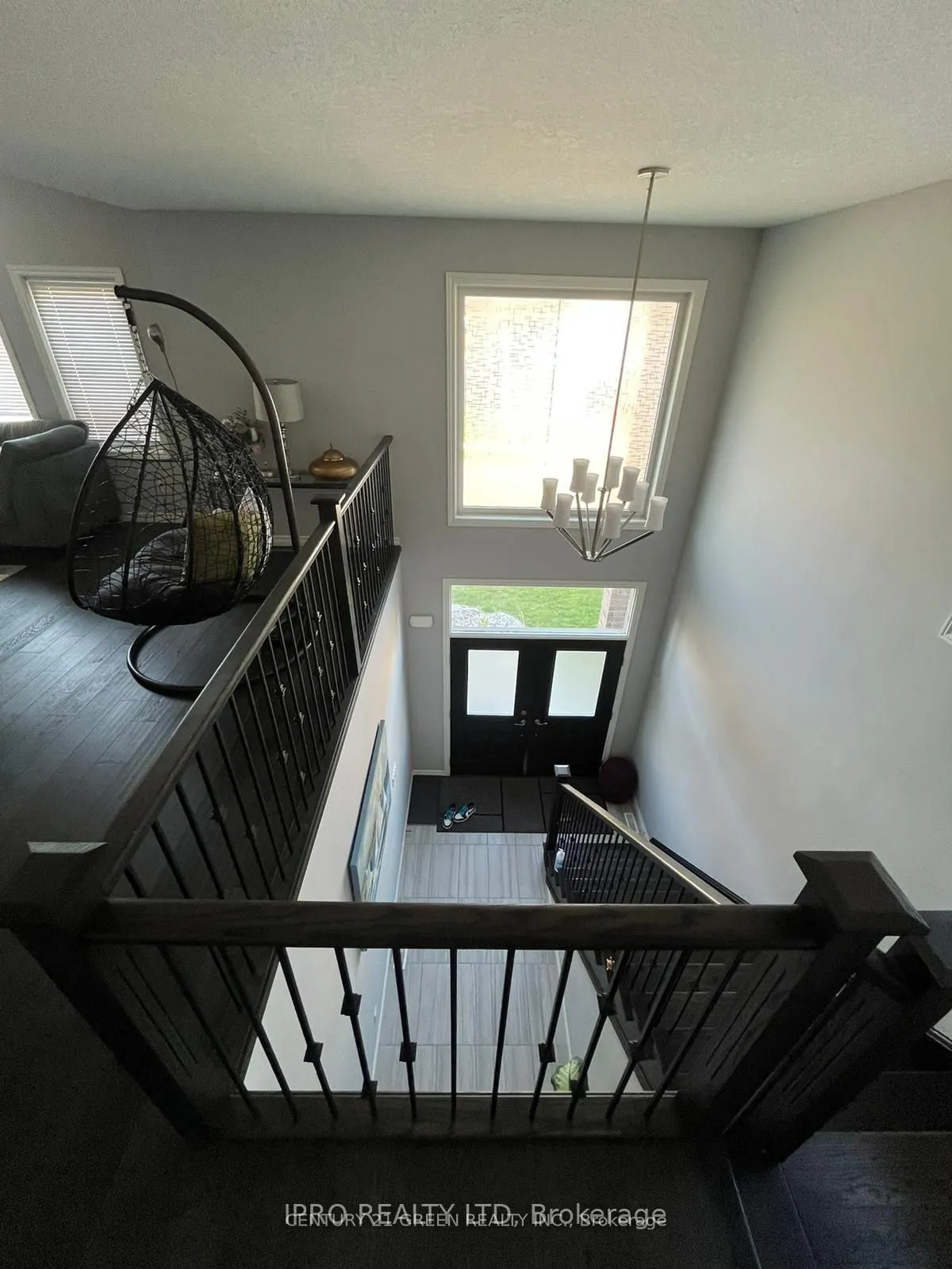 1314 Dyer Crescent