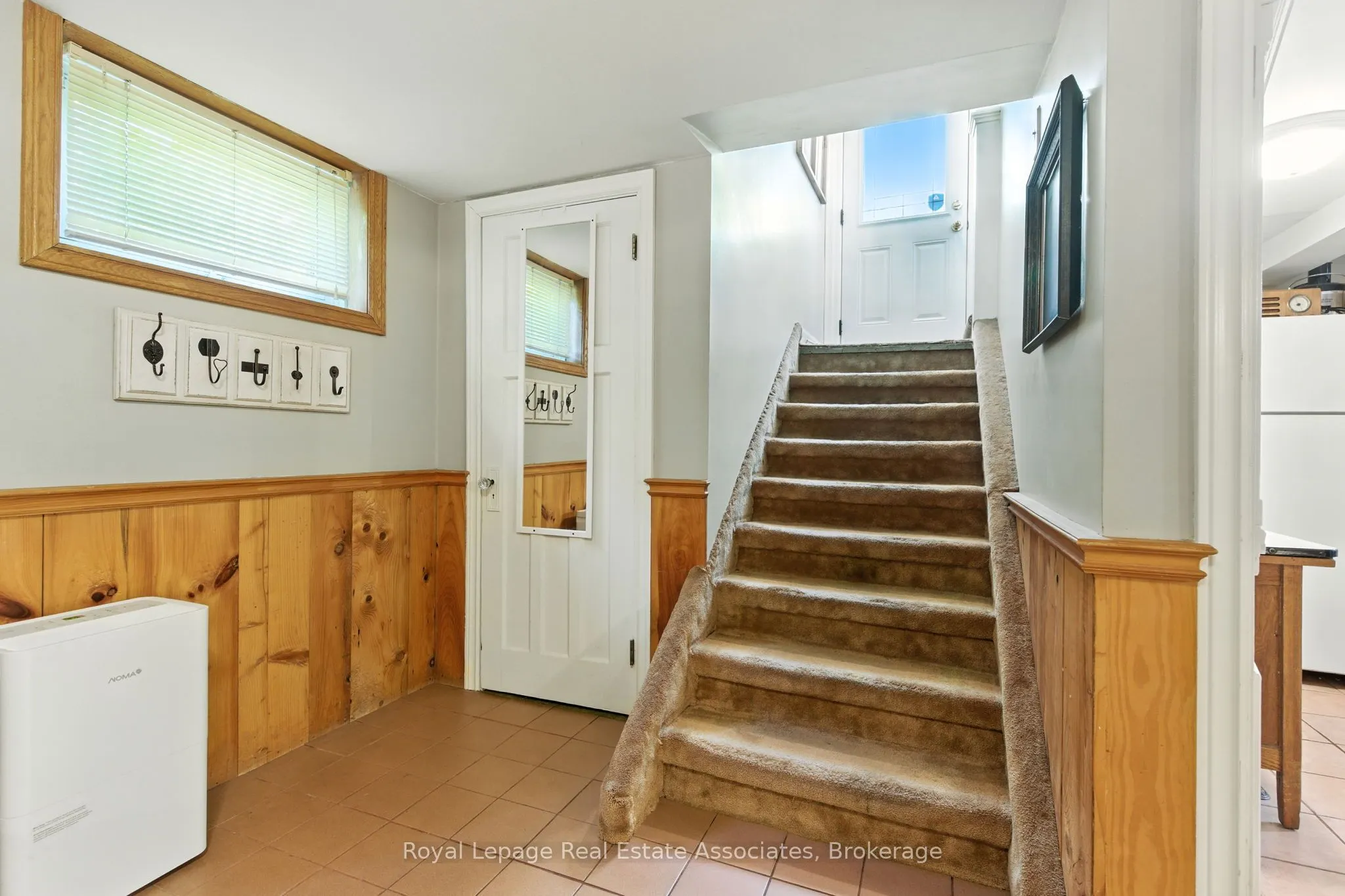 240 Mill Street N