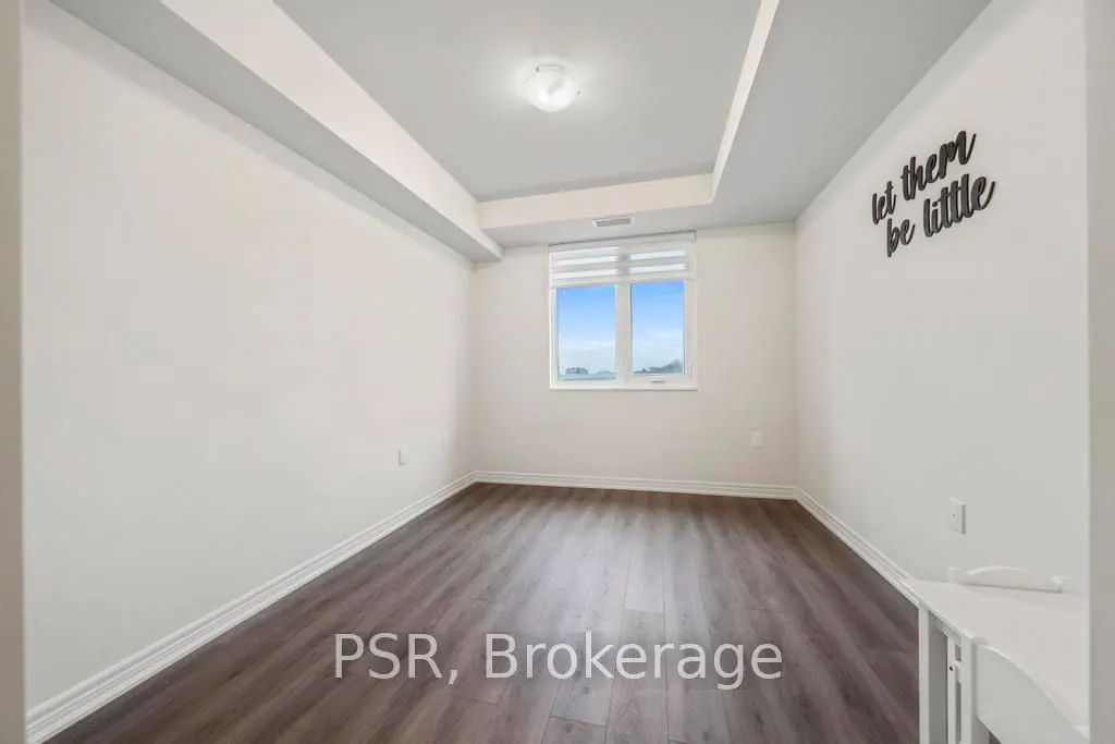 2750 King Street E, #215