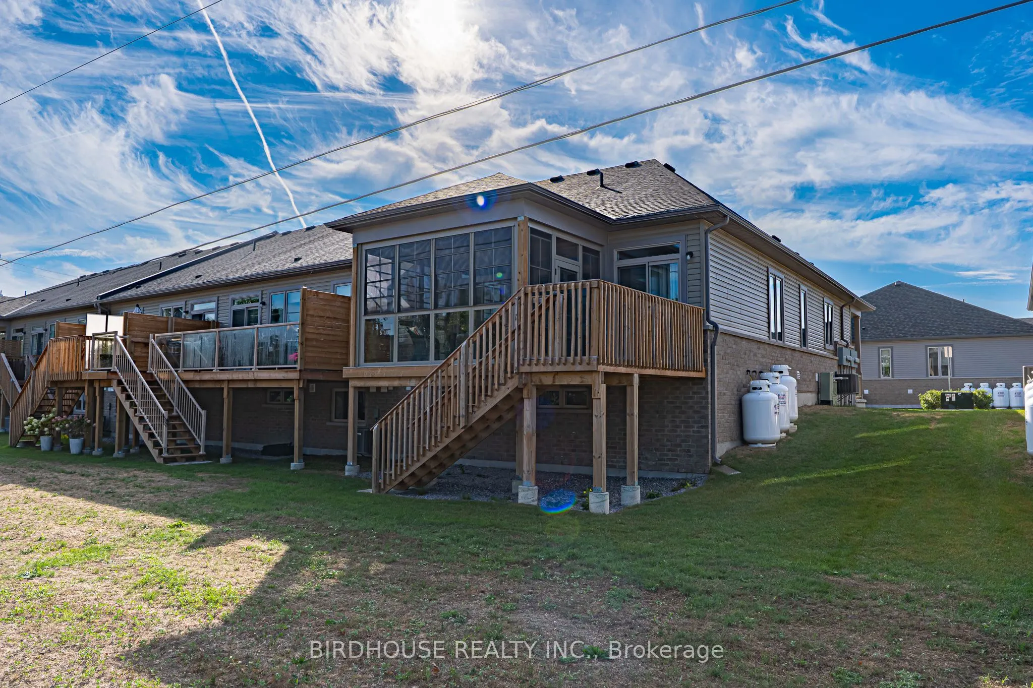 17 Lakewood Crescent, #7