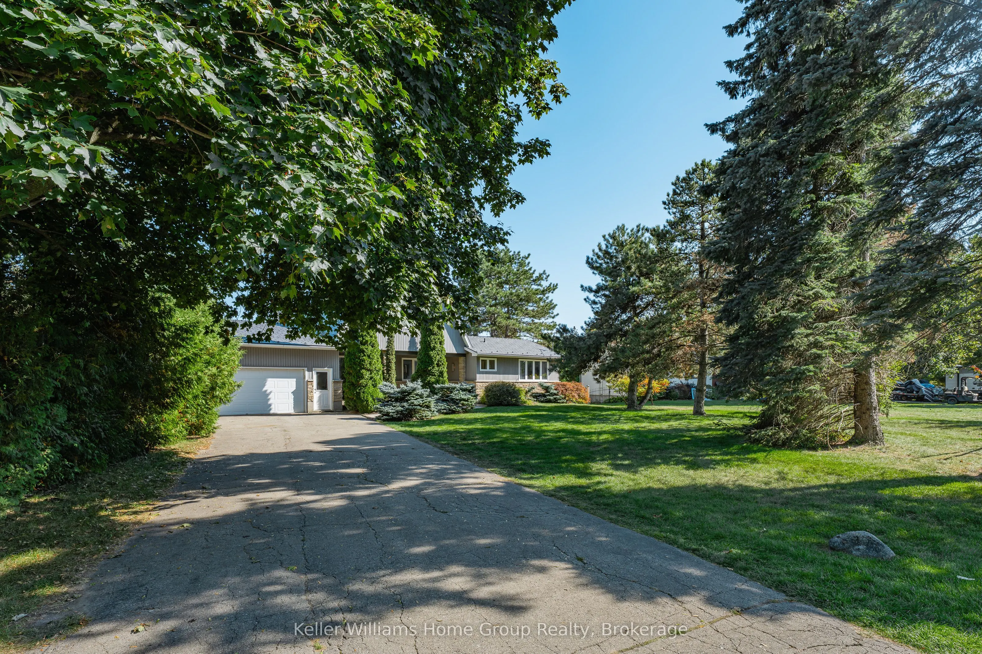 137 RENNIE Boulevard