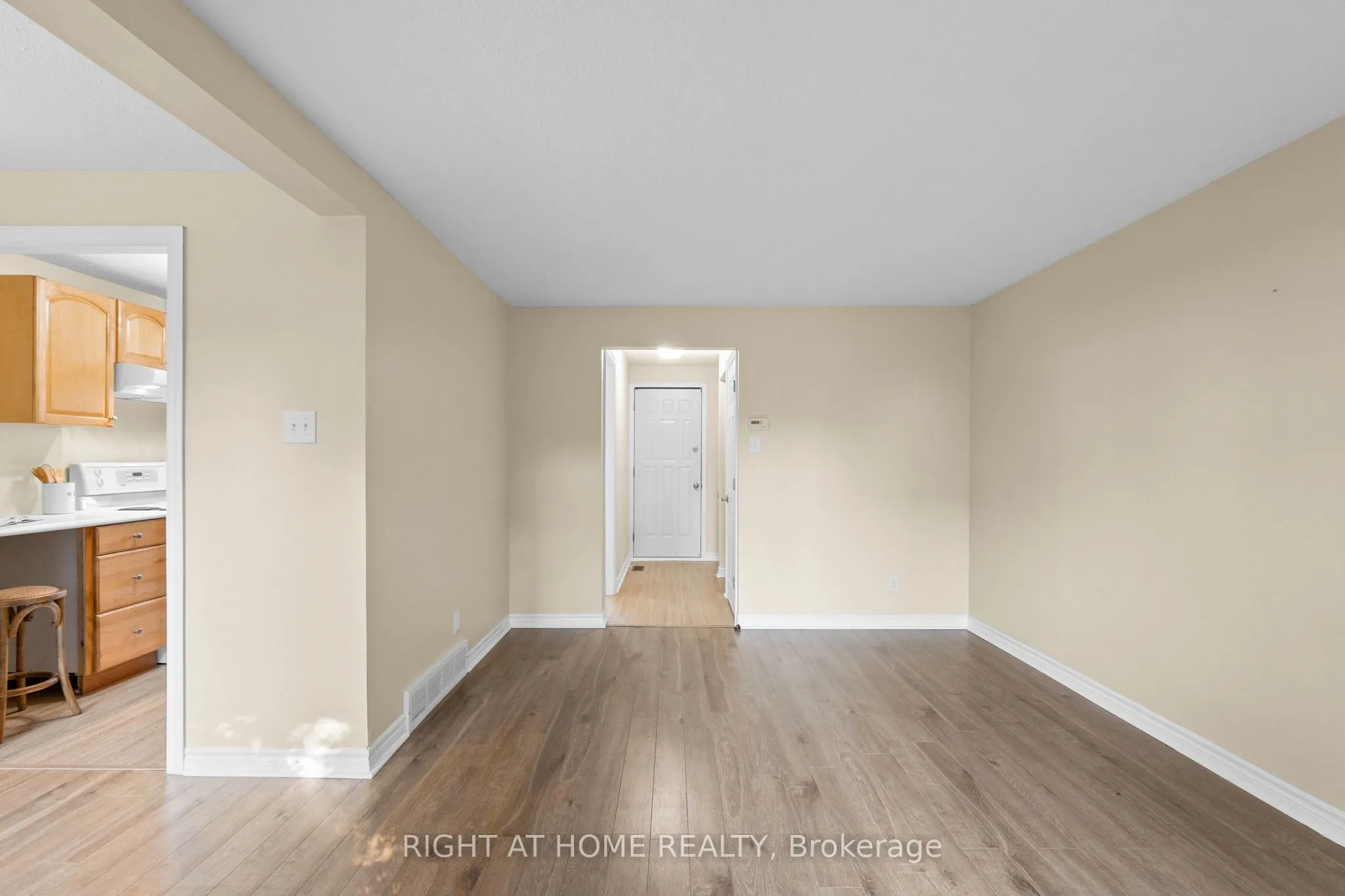 235 THISTLEDOWN Court, #29