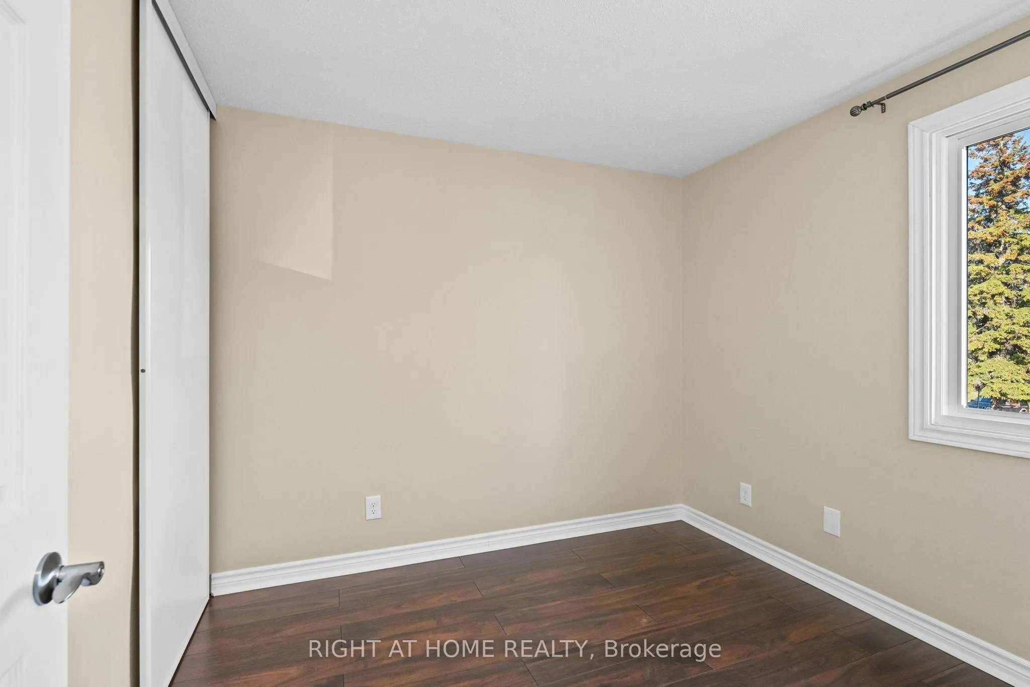 235 THISTLEDOWN Court, #29