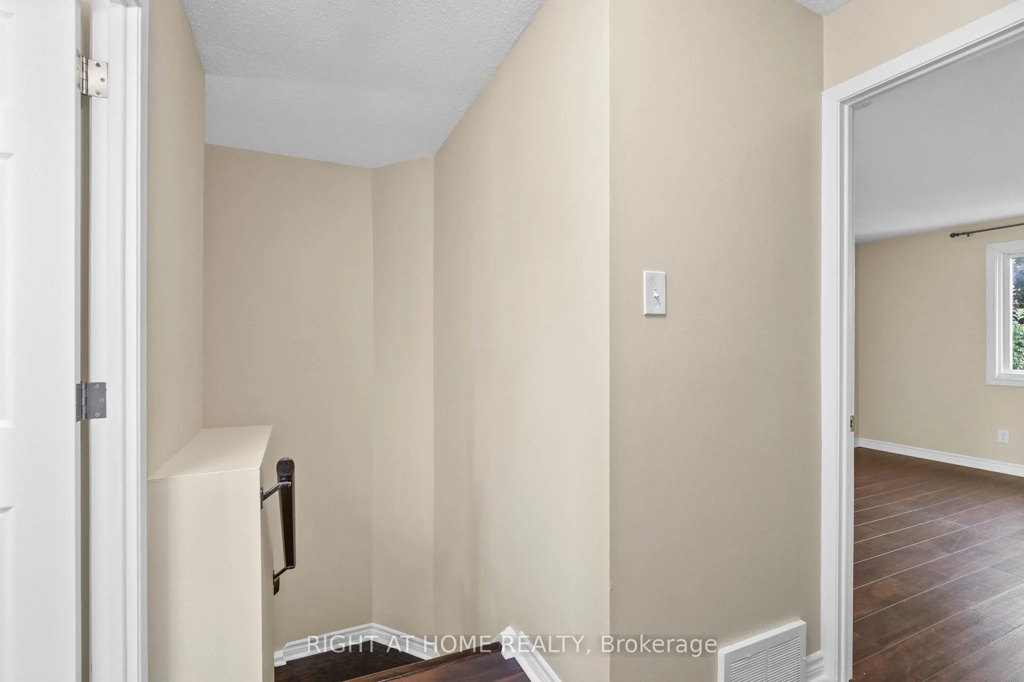 235 THISTLEDOWN Court, #29