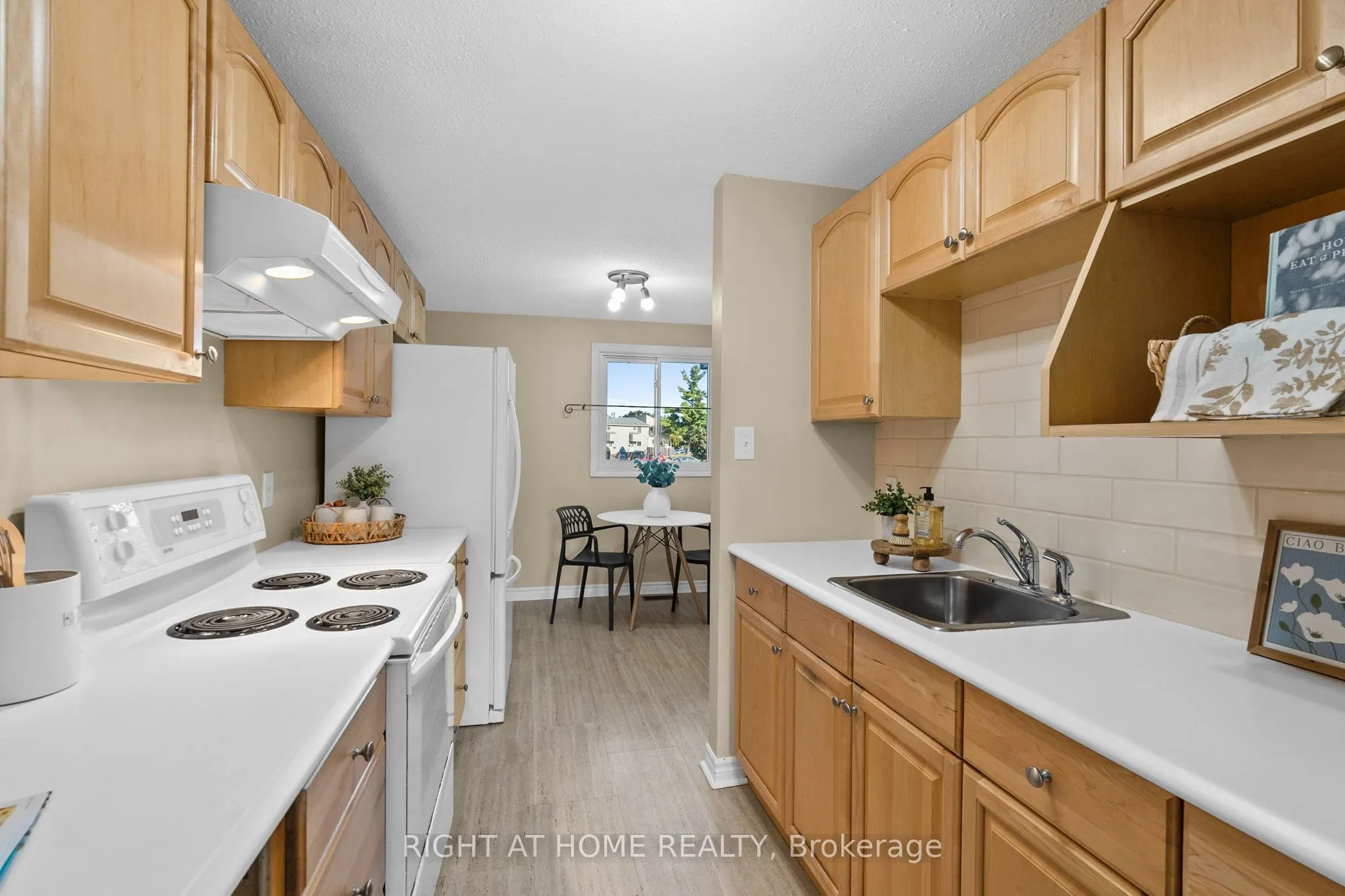 235 THISTLEDOWN Court, #29