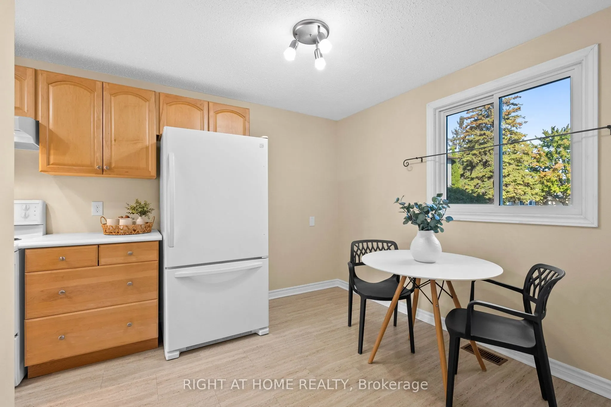 235 THISTLEDOWN Court, #29