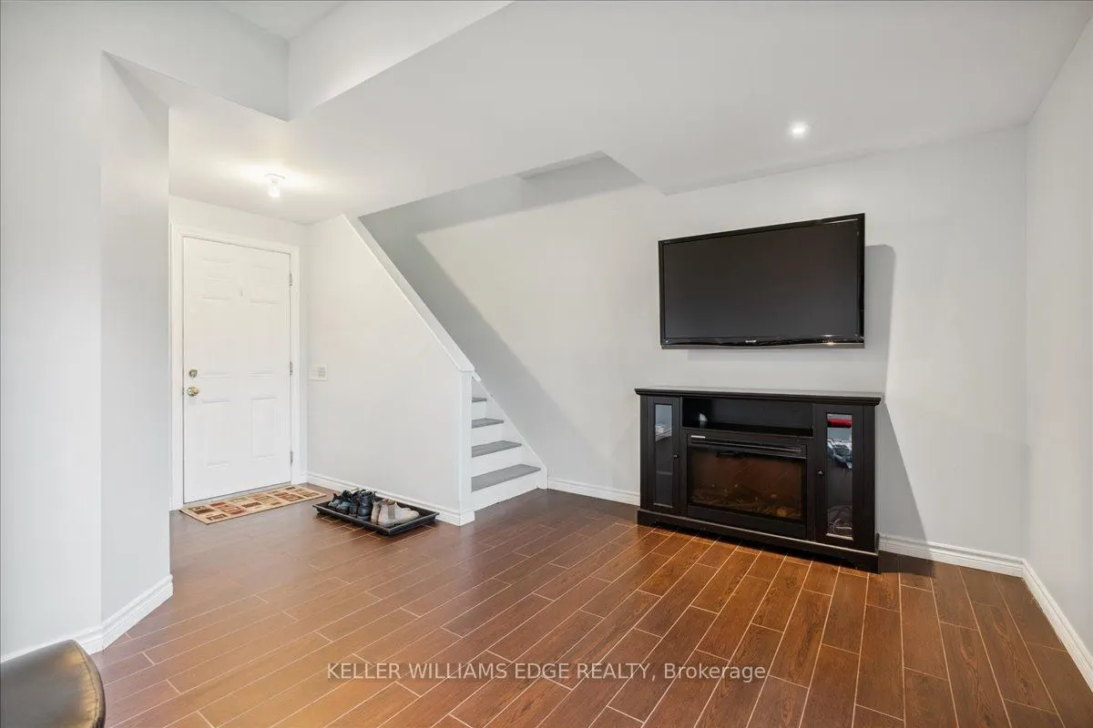 65 Willow Lane