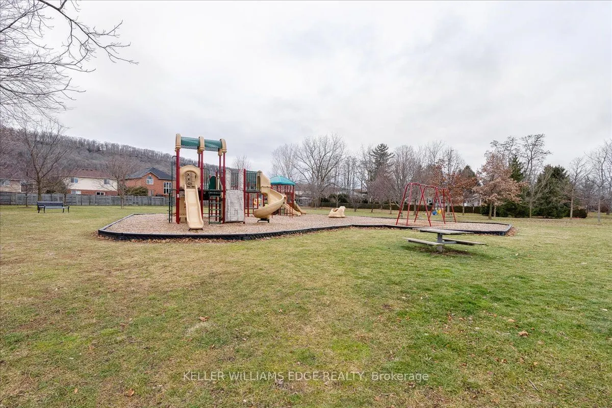 65 Willow Lane