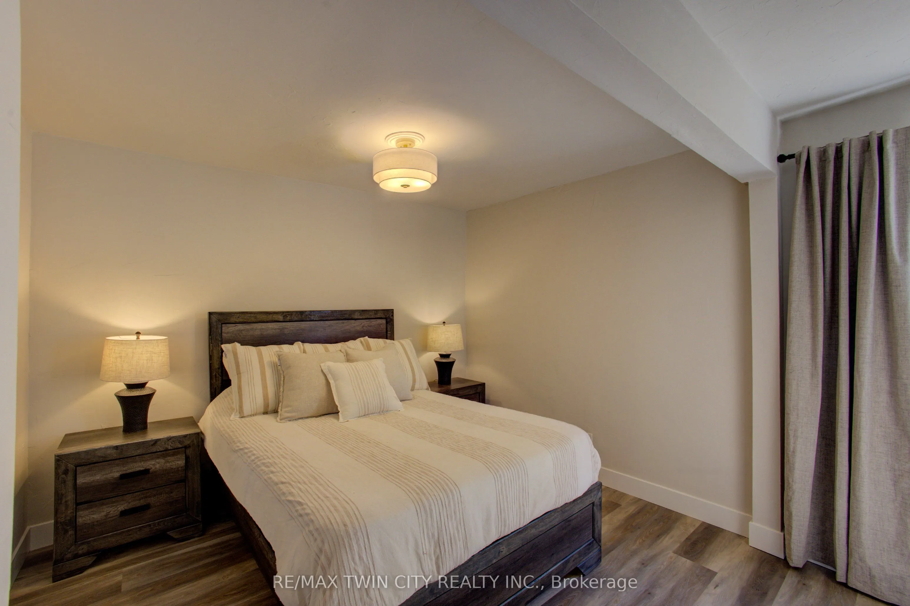 141 Goderich Street W
