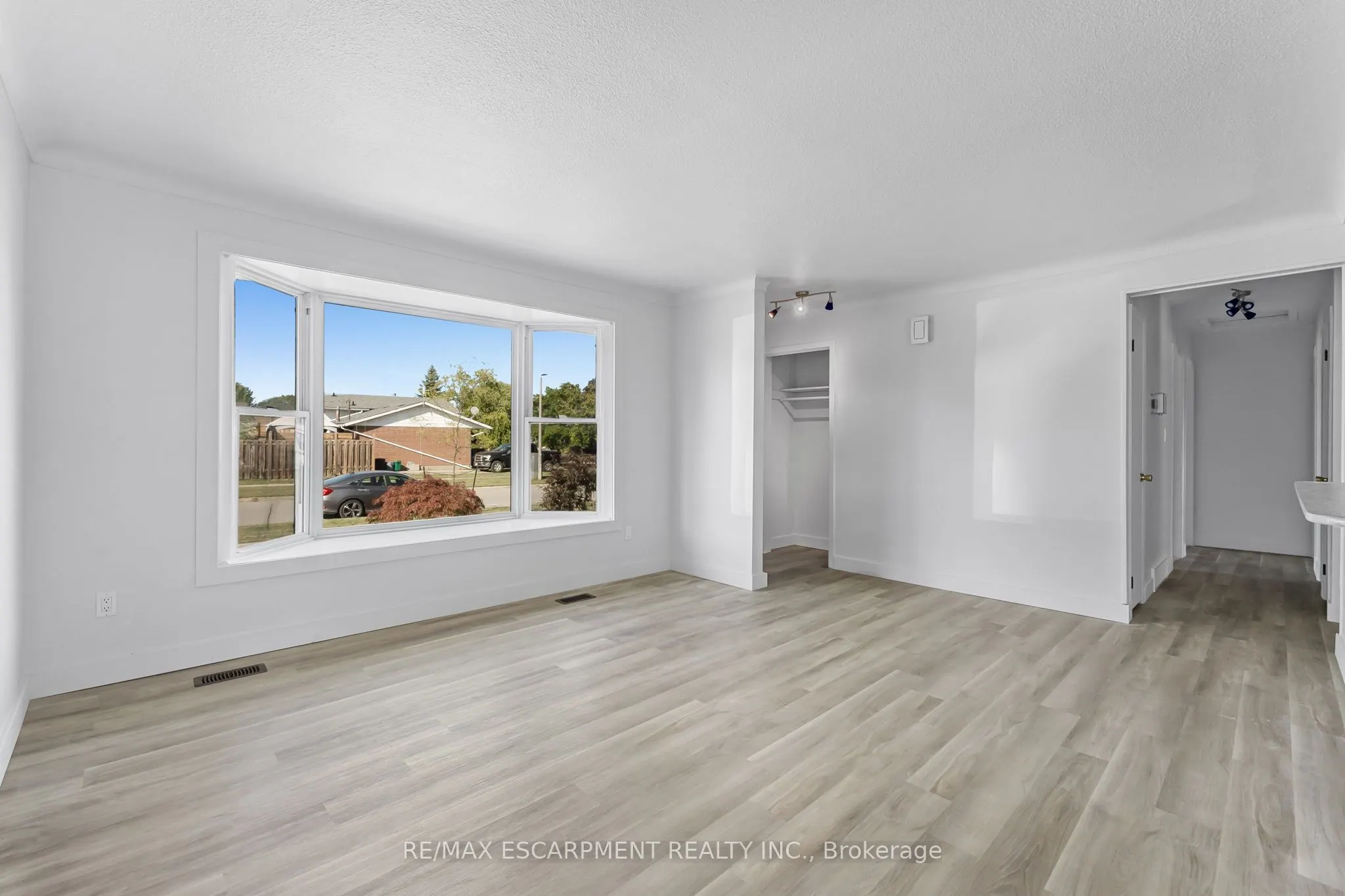 110 Pinehurst Drive, #Main