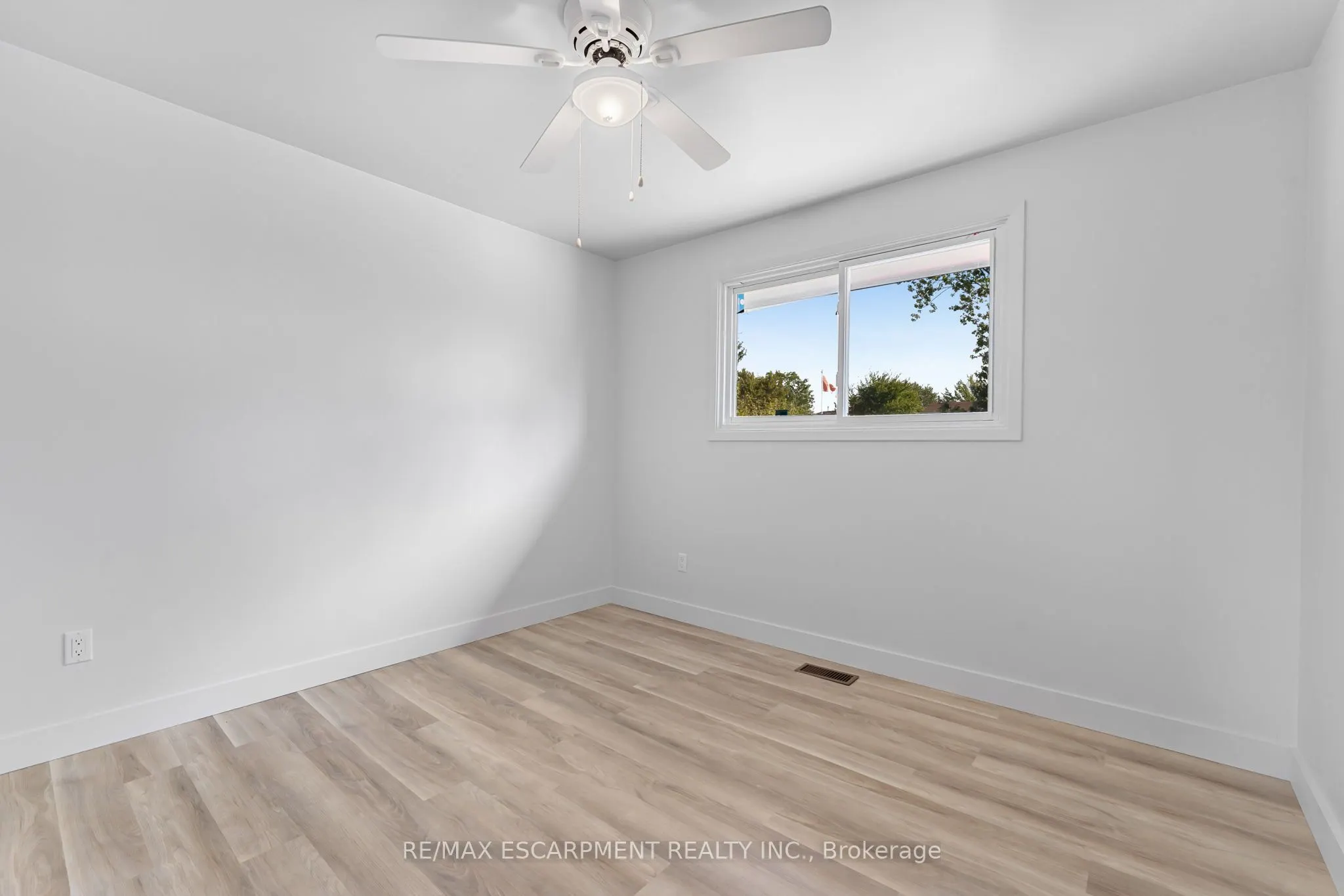 110 Pinehurst Drive, #Main