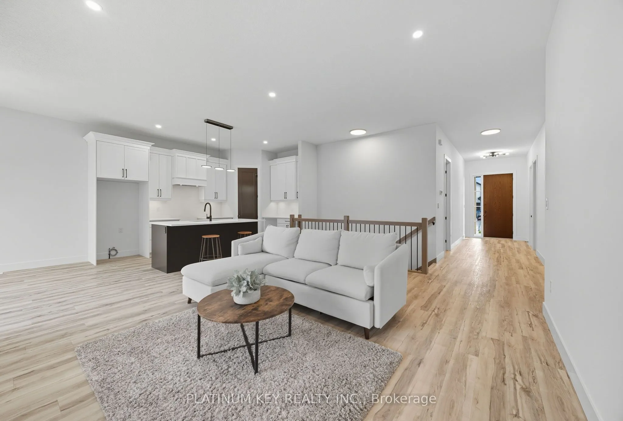32 BRISCOE Crescent